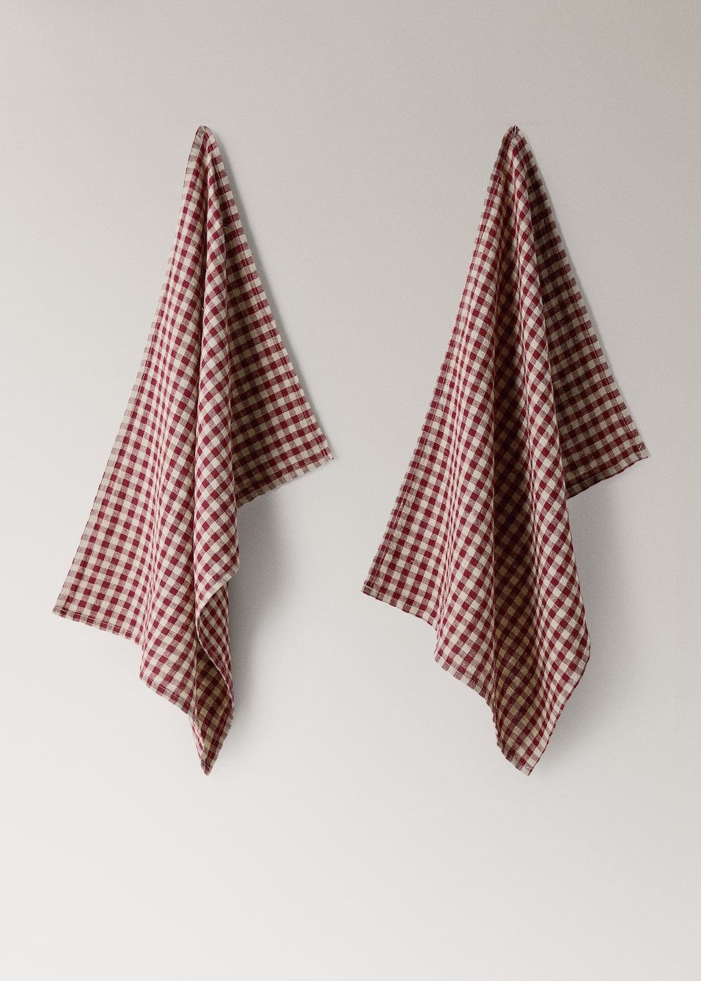 Linen fabric with gingham check