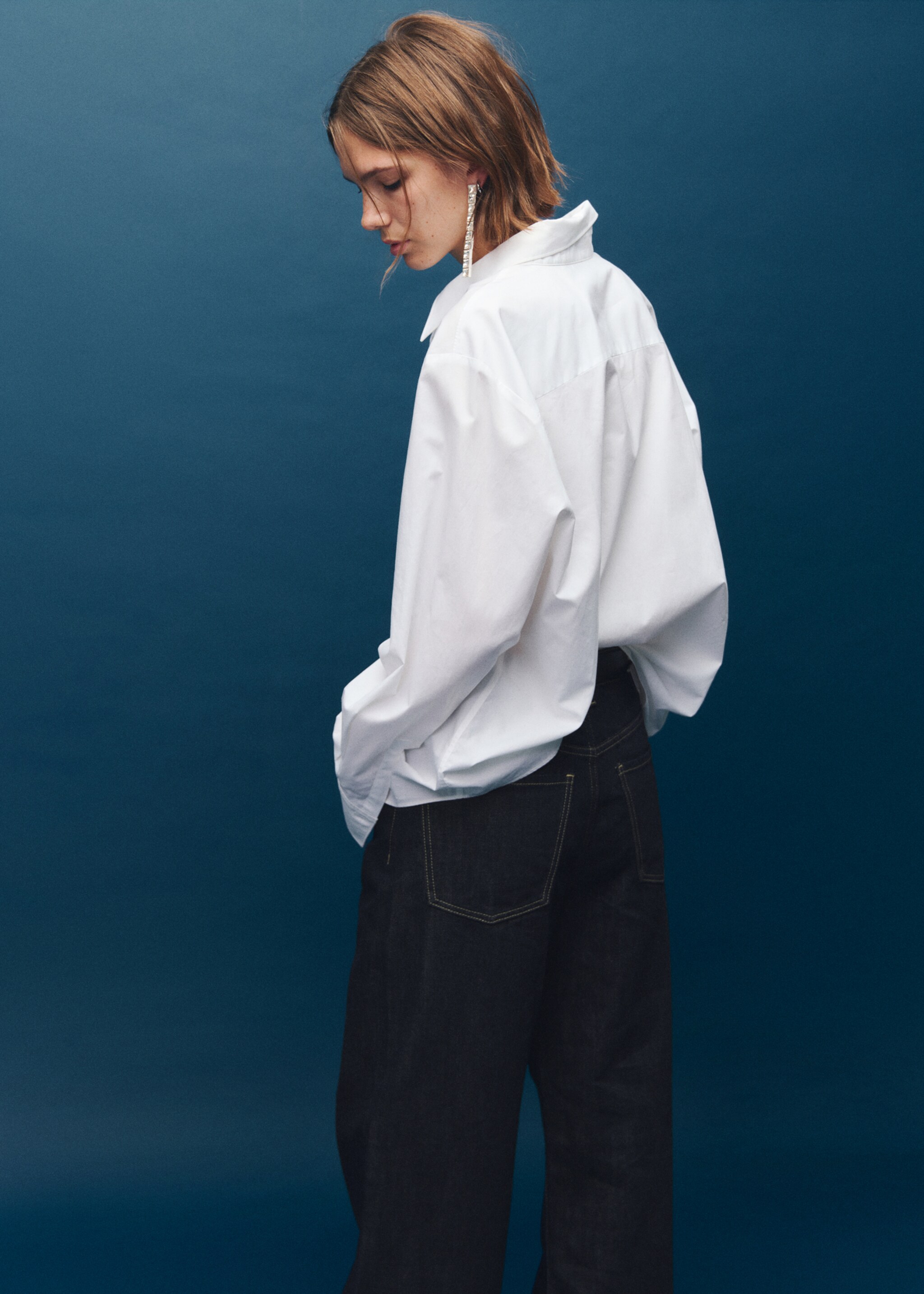 Jeans med vida ben och knappar - Artikelns baksida, Blå. Ref: 17077792-00.