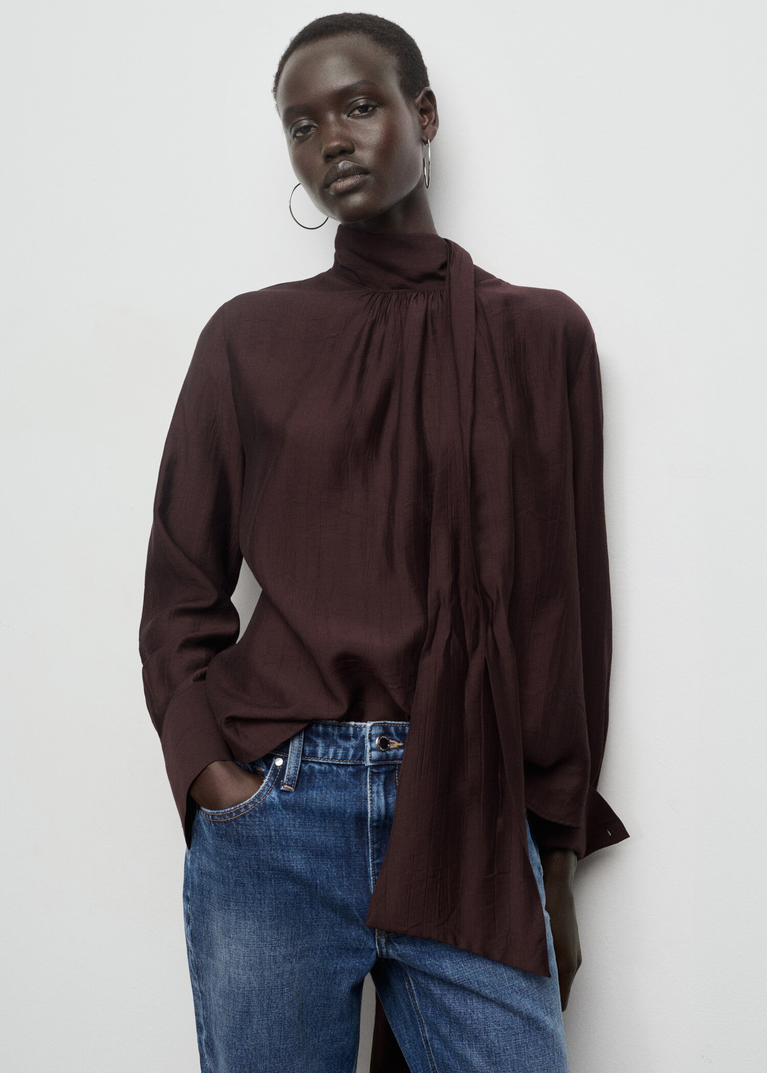 Textured blouse with foulard - Medium plane