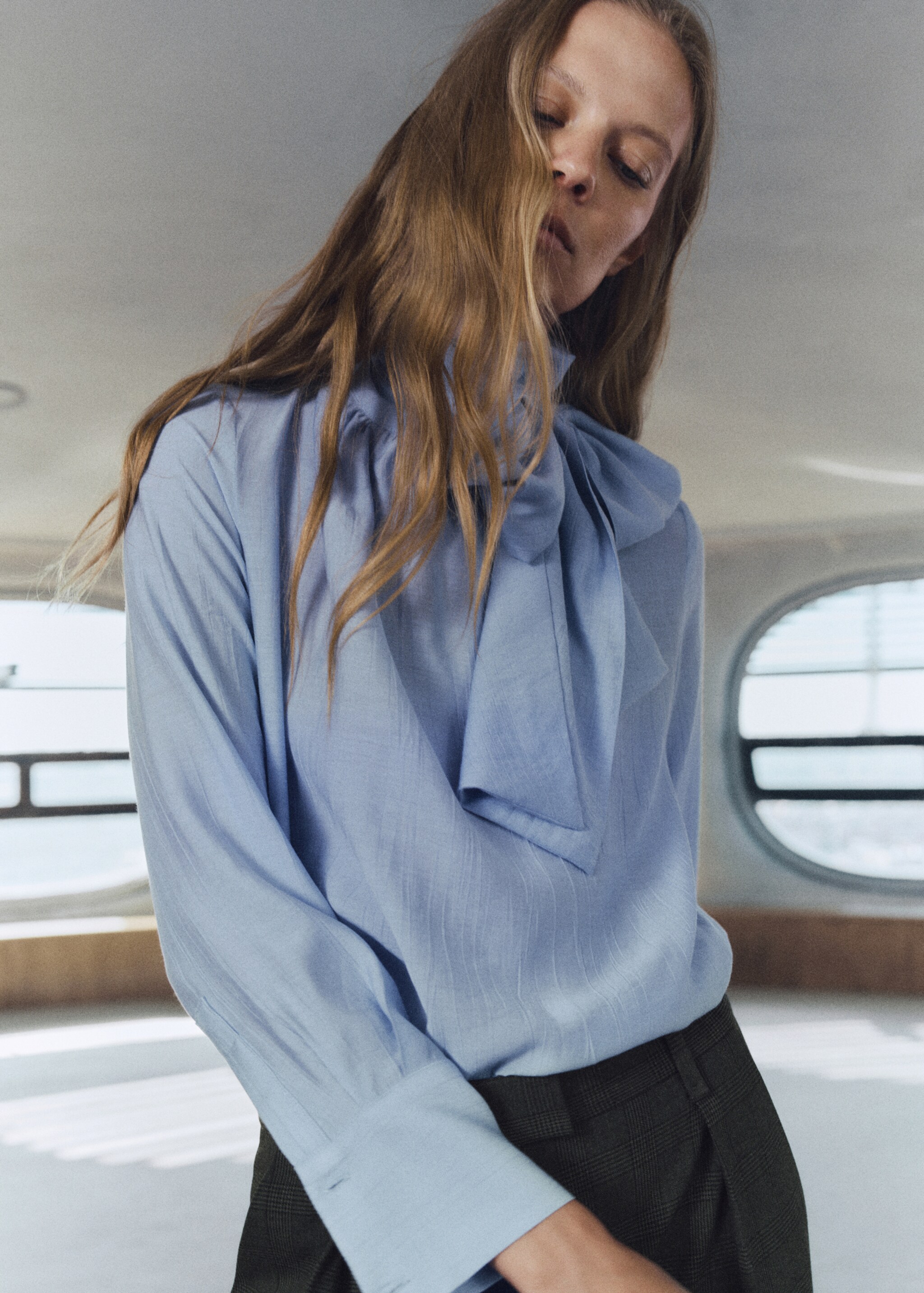 Textured blouse with foulard - Medium plane, Blue. Ref: 17077800-00.