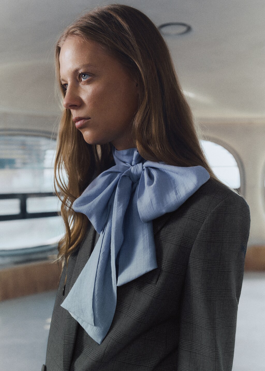 Textured blouse with foulard