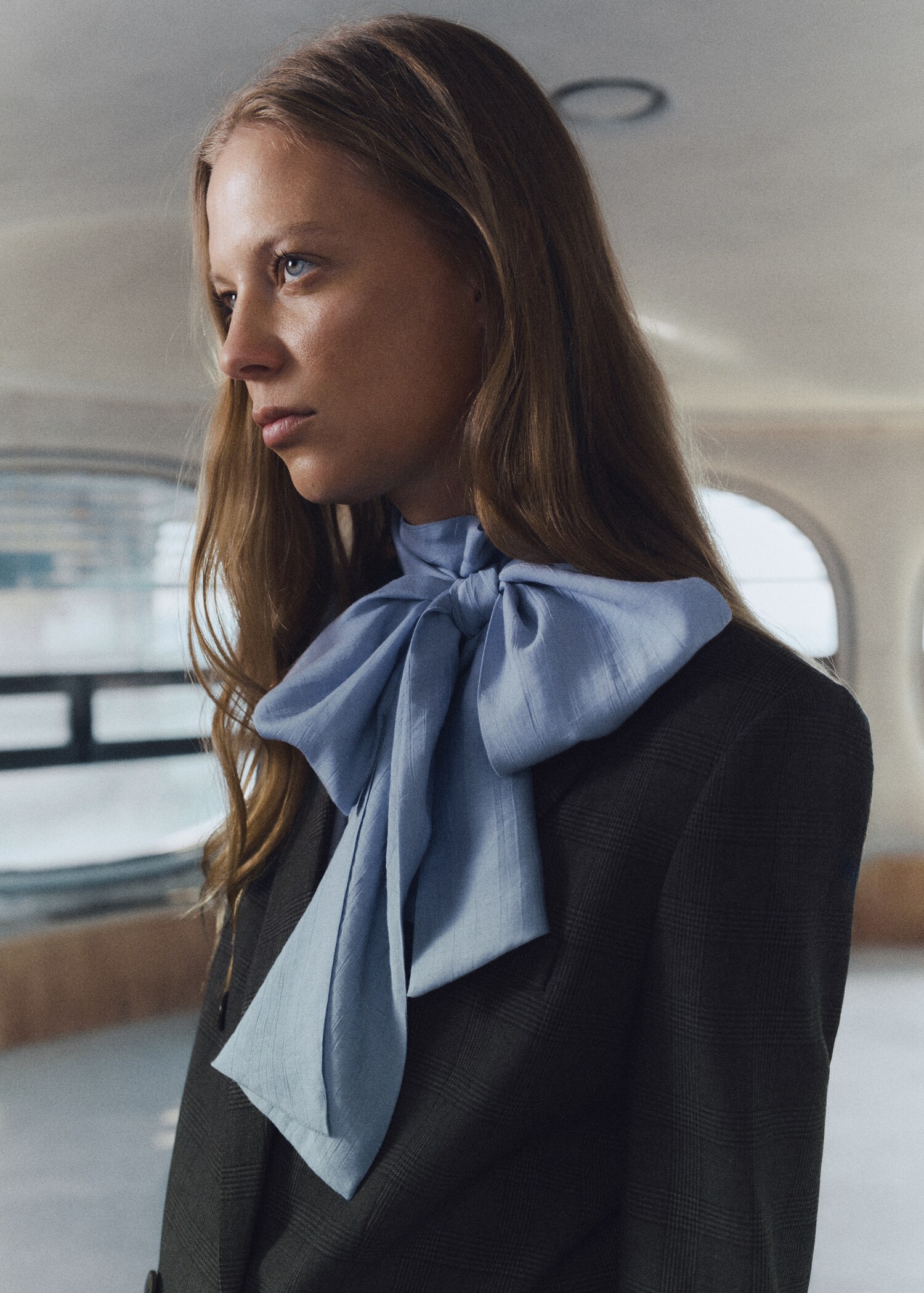 Textured blouse with foulard - Details of the article 1