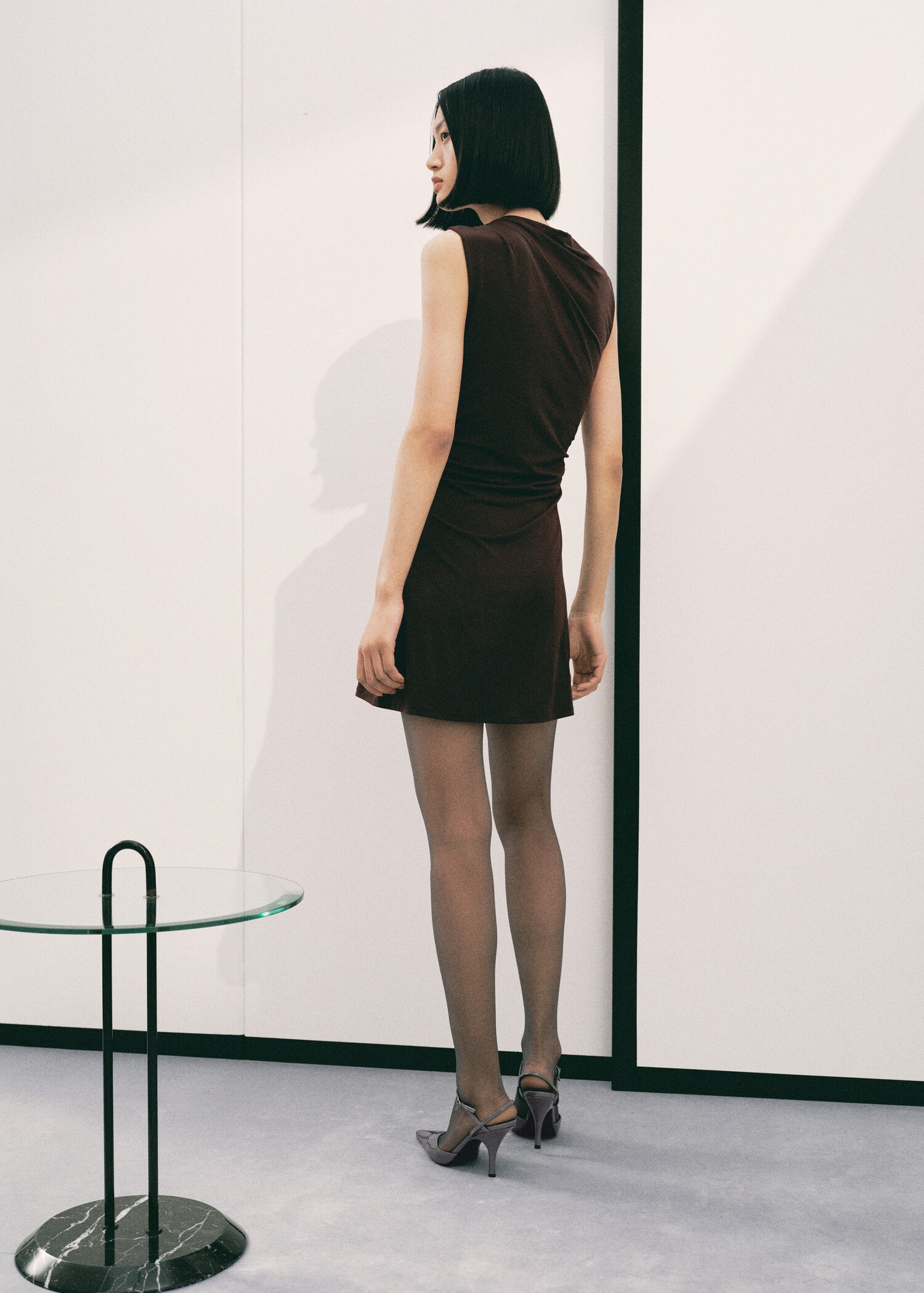 Dress with asymmetrical neck and metallic detail - Reverse of the article