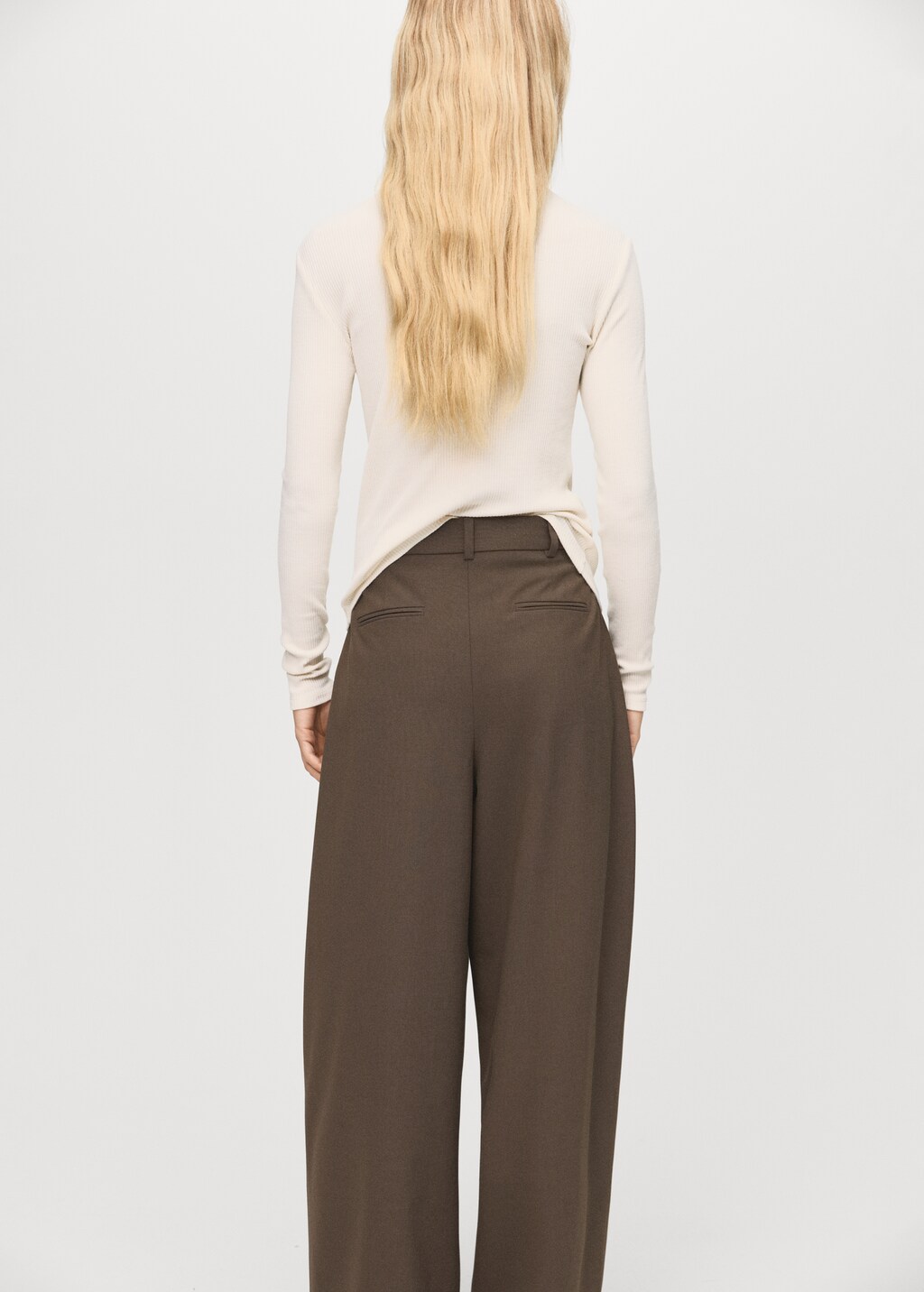 Ribbed long-sleeved t-shirt