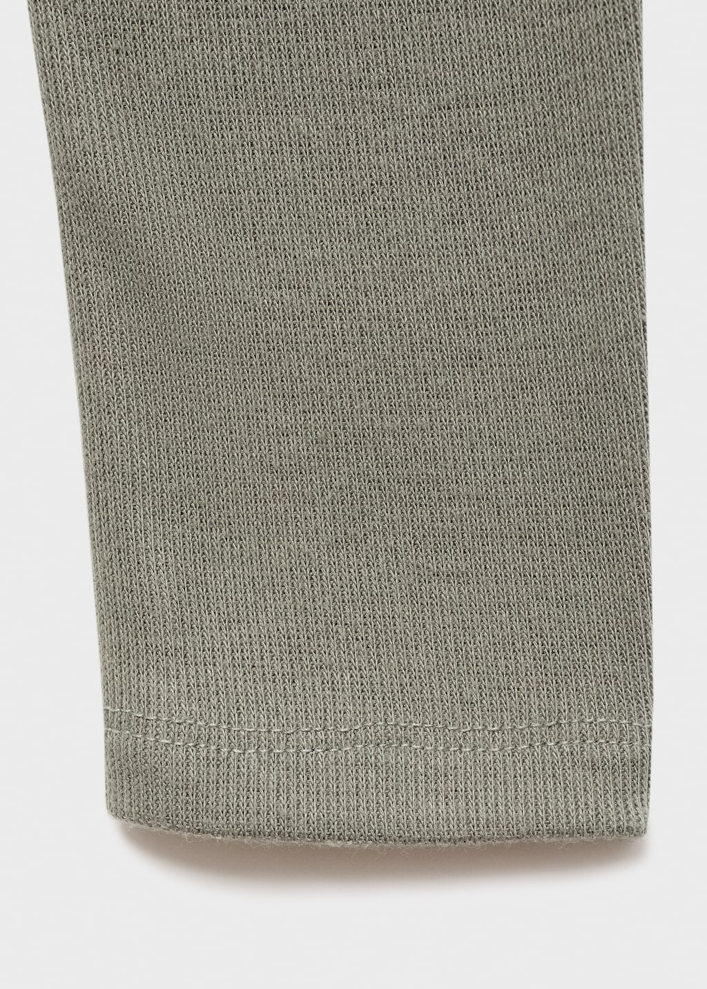 Ribbed long-sleeved t-shirt