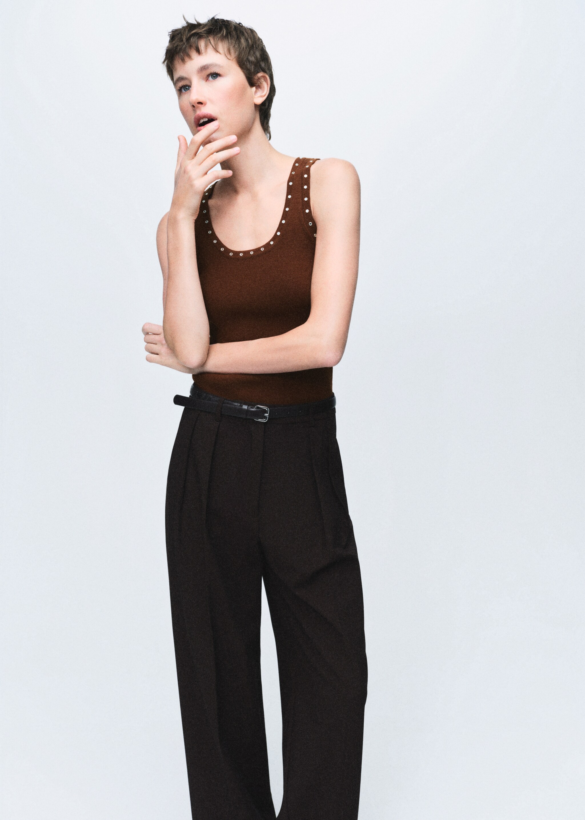 Knitted top with studs - Medium plane, Brown. Ref: 17077812-00.