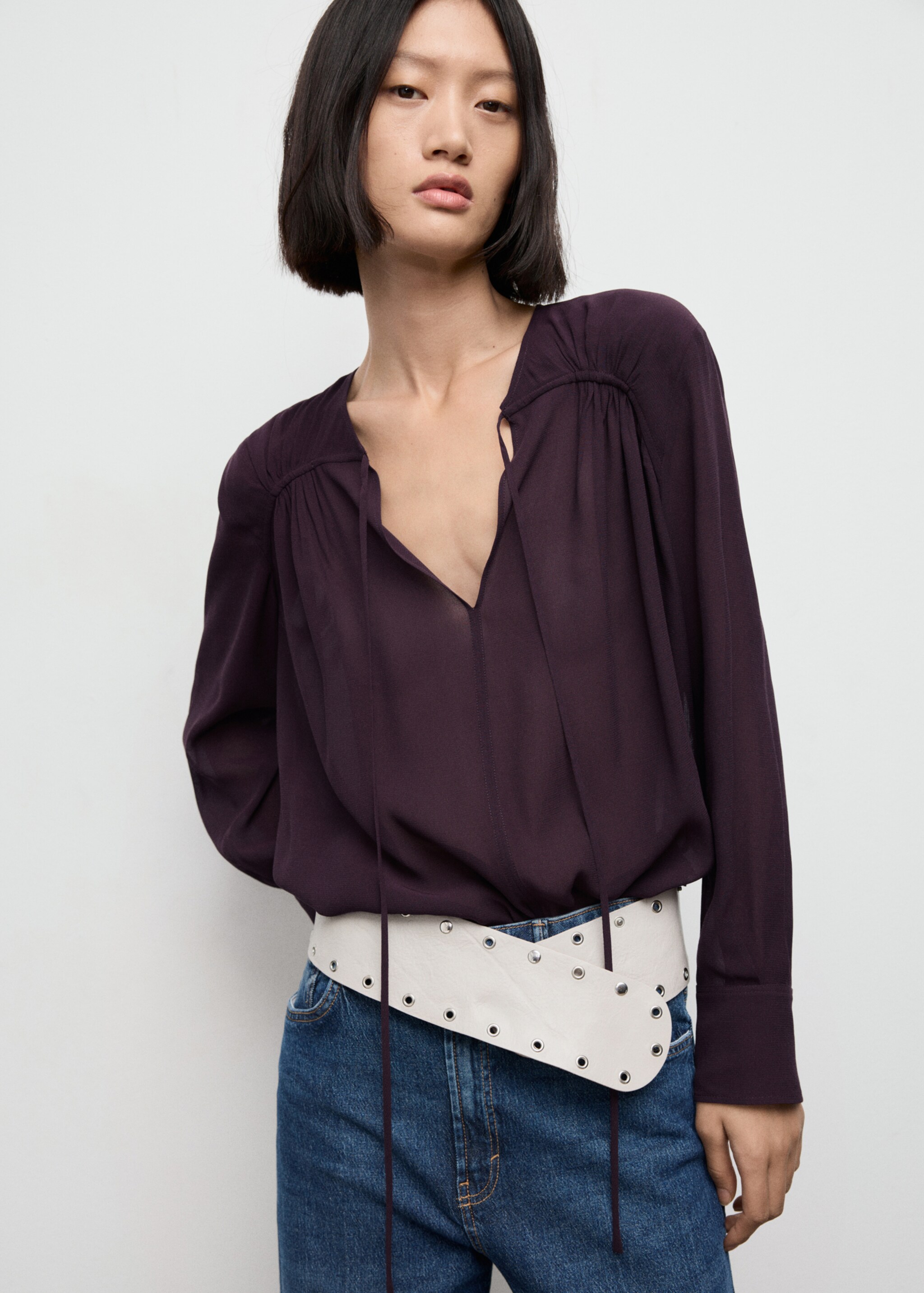 Chiffon blouse with bow neckline - Medium plane, Burgundy. Ref: 17077817-00.