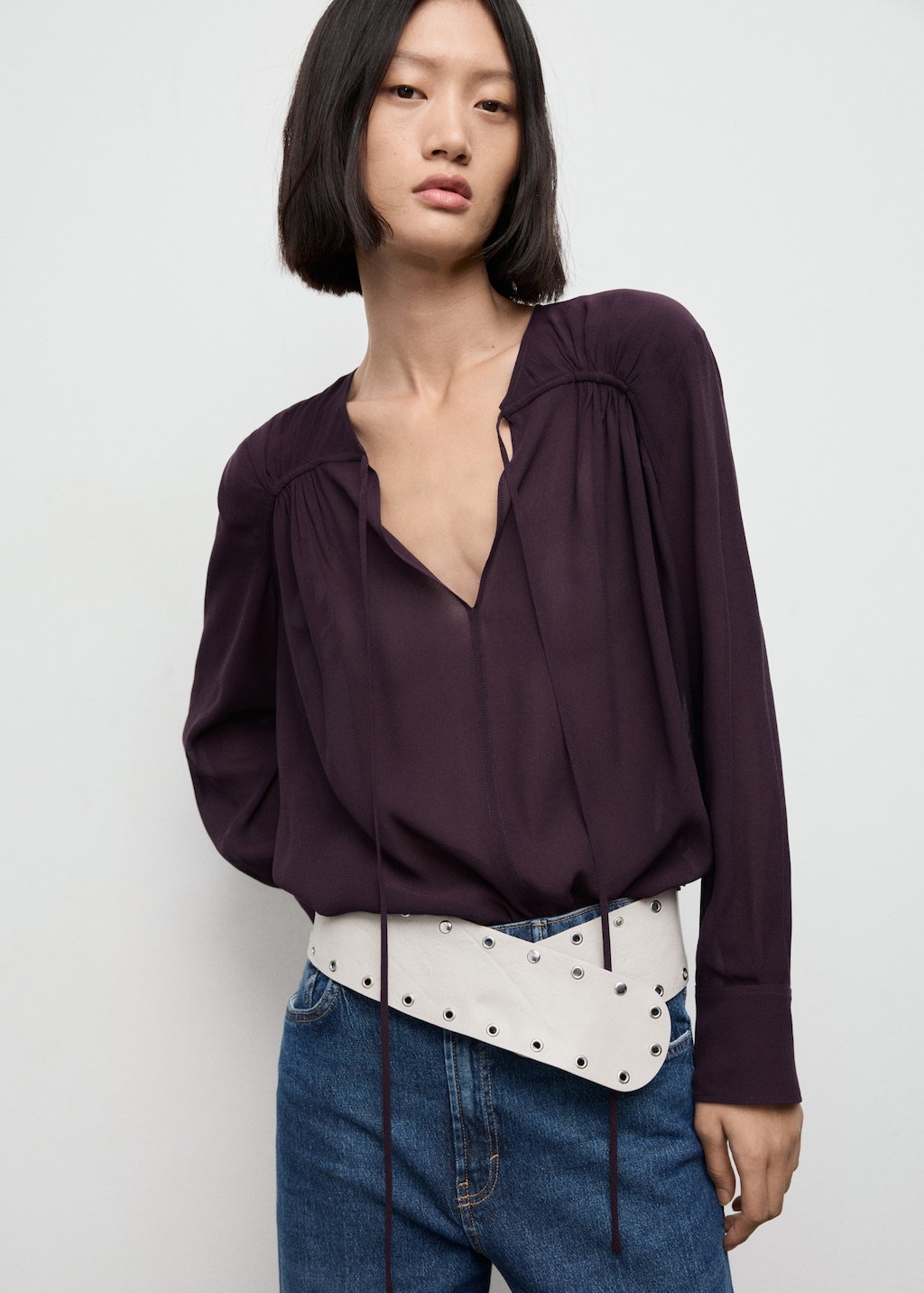 V-neck blouse with tie