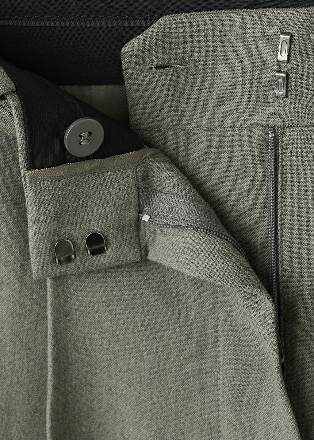 Pleated straight-leg suit pants