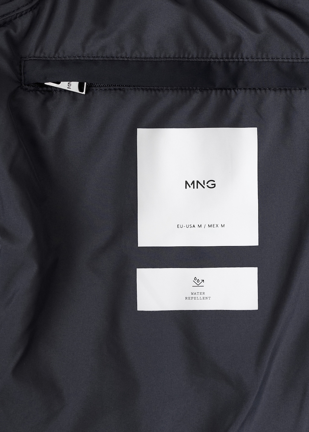 Water-repellent hood puffer coat