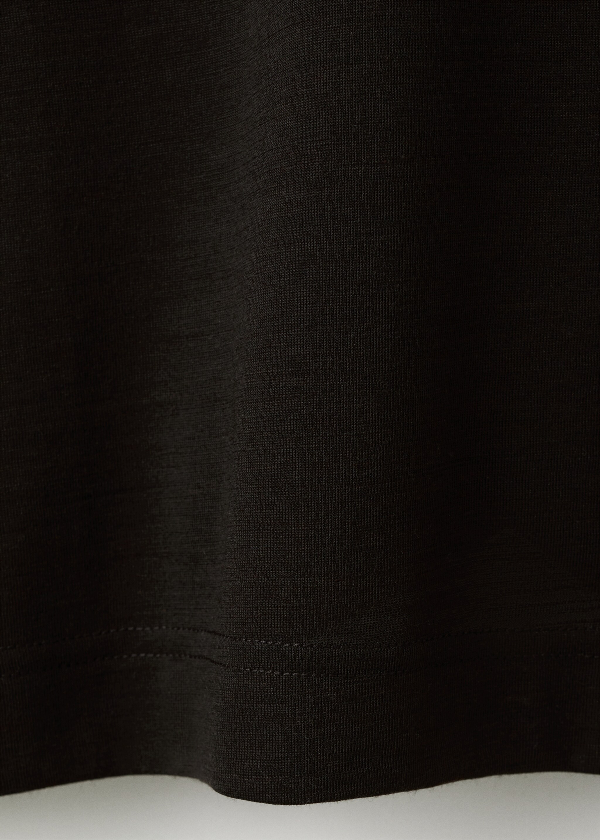 T-shirt com mistura de lã slim fit - Pormenor do artigo 0, Castanho. Ref: 17077897-00.