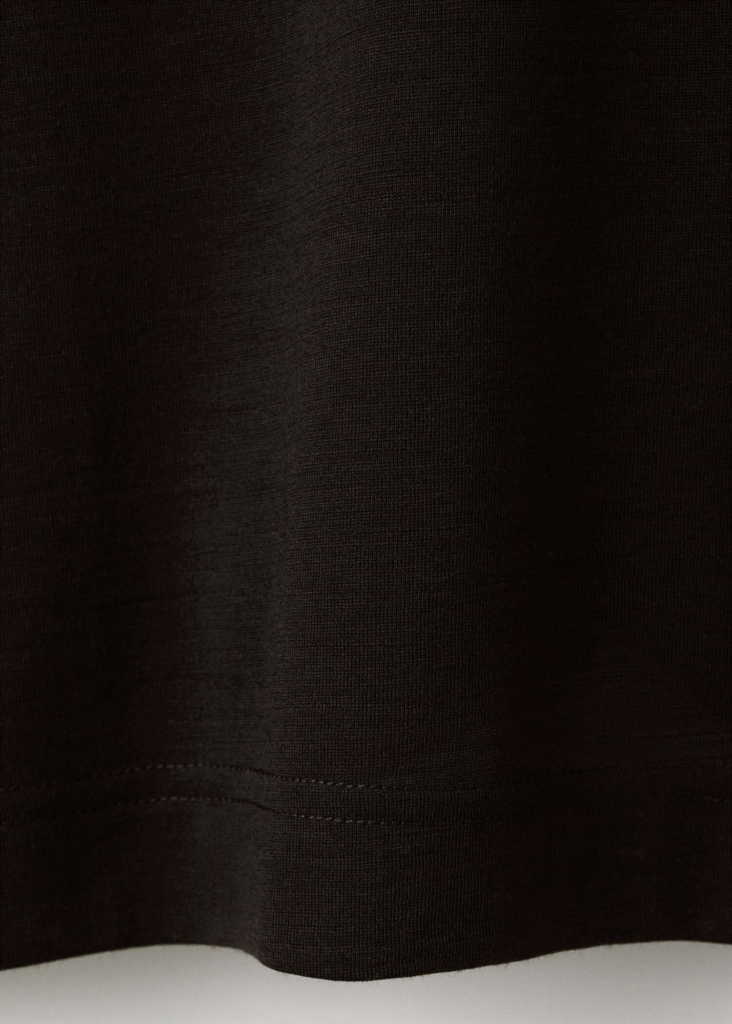 T-shirt com mistura de lã slim fit - Pormenor do artigo 0