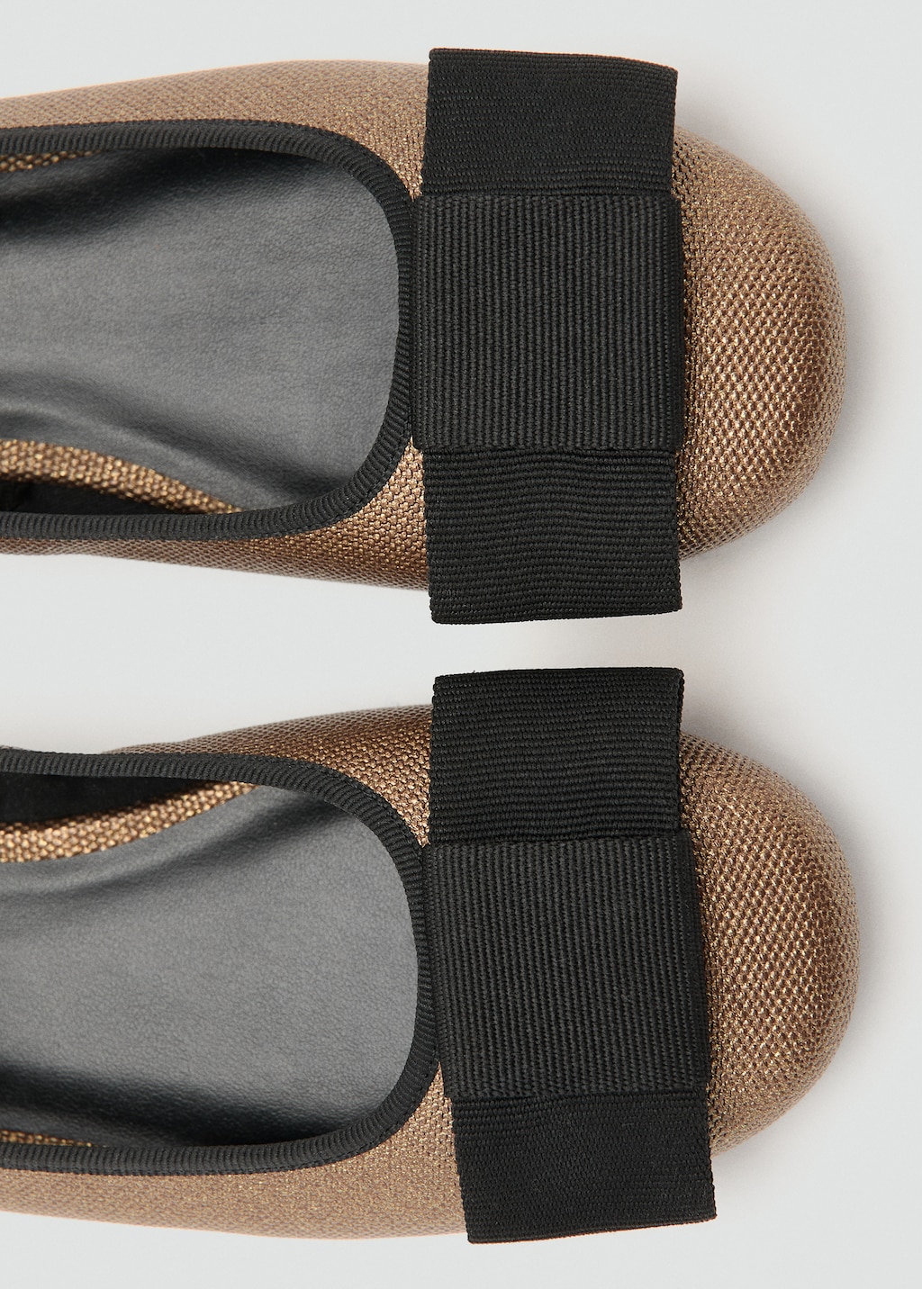 Ballet flats with bows