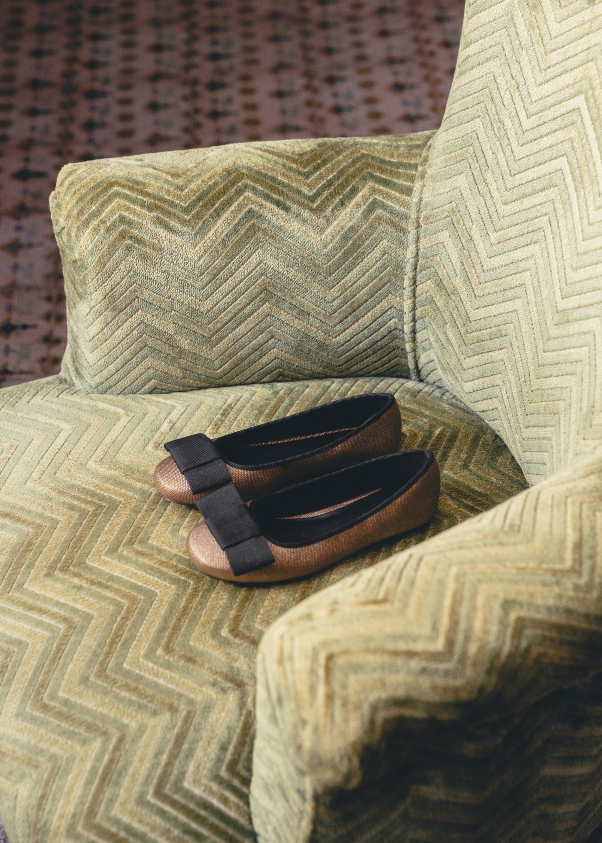 Ballet flats with bows - Details of the article 5, Gold. Ref: 17077899-00.