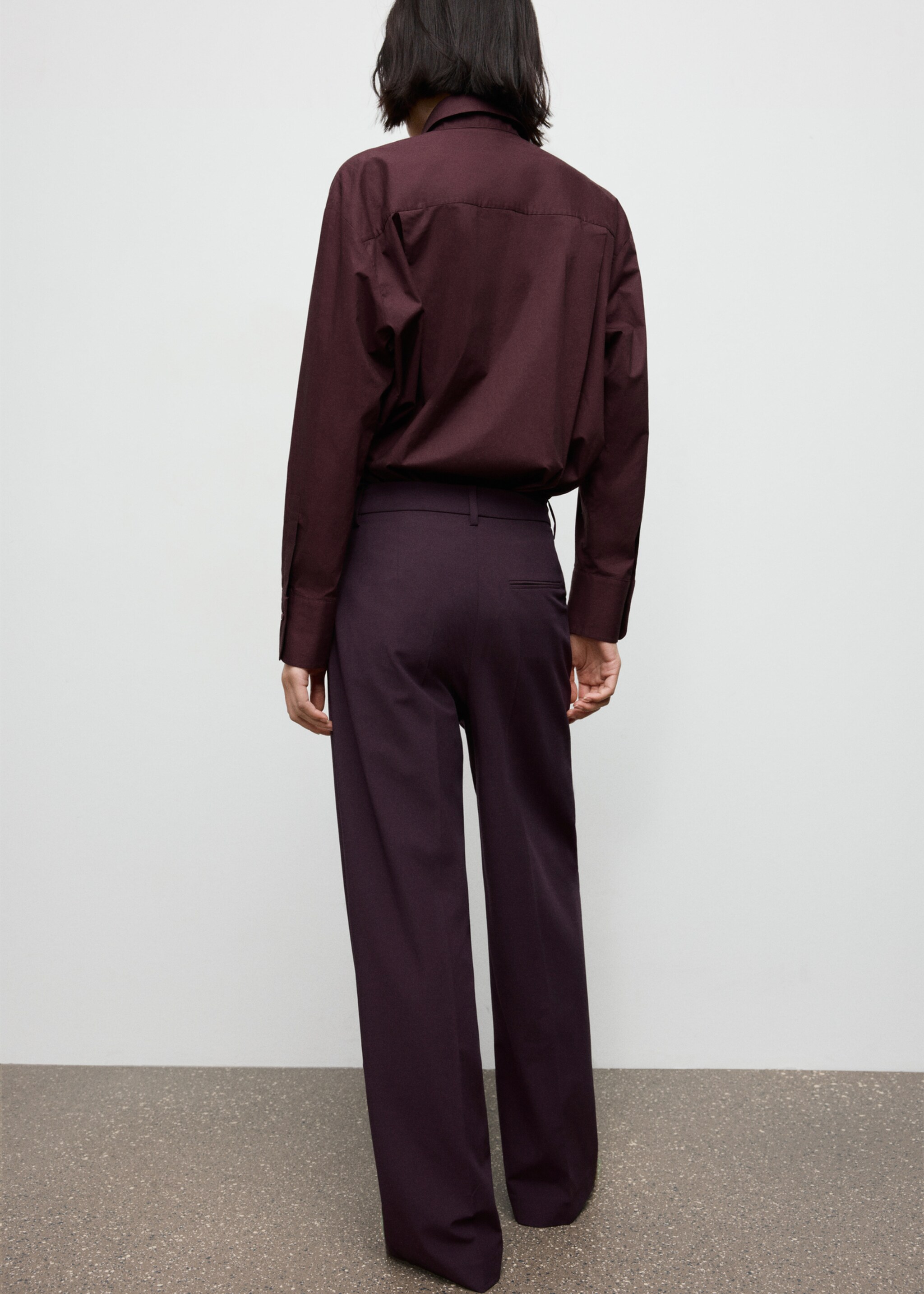 Side striped trousers - Reverse of the article, Maroon. Ref: 17077904-00.