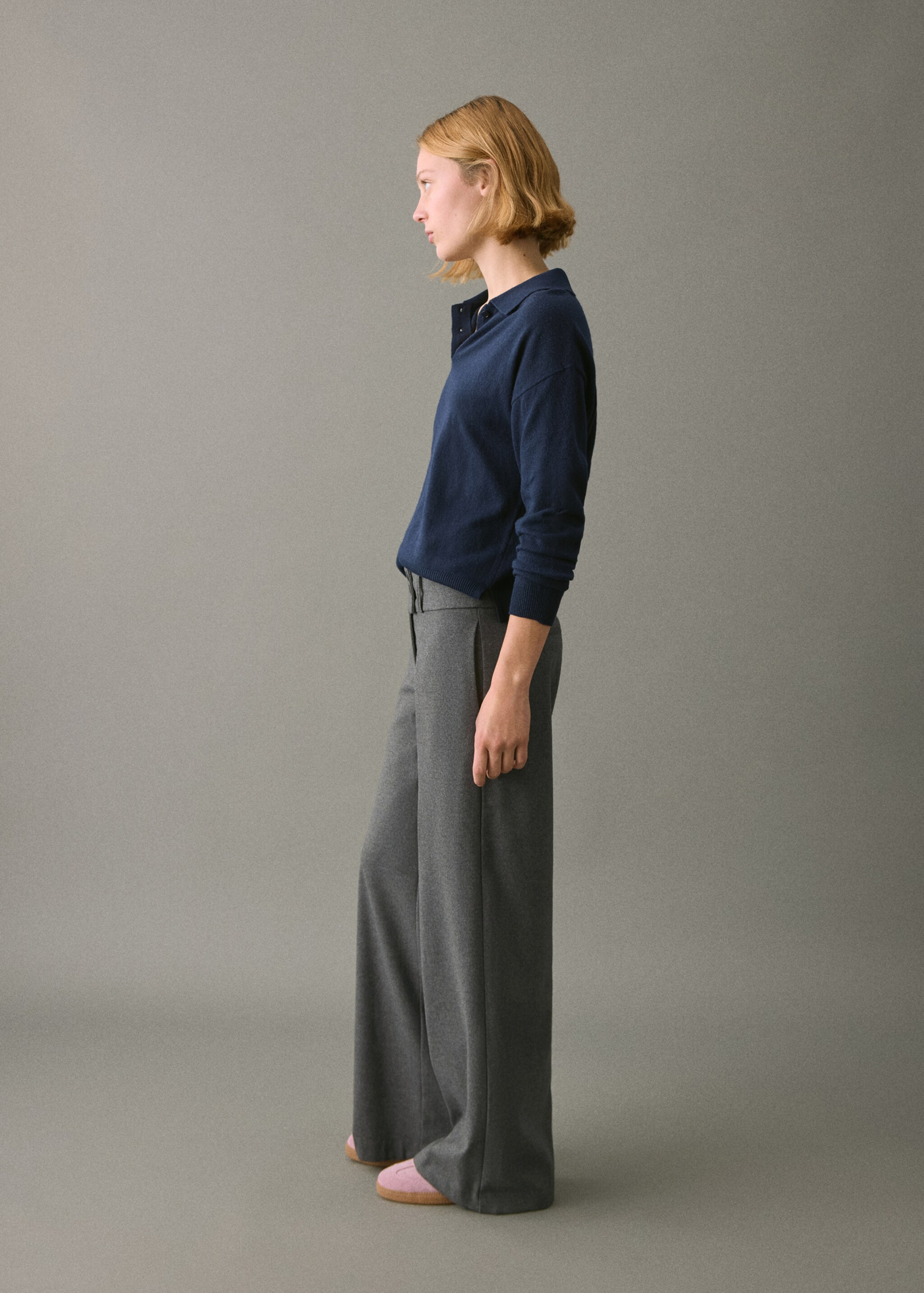Pantalón traje recto - Plano medio, Gris. Ref: 17078267-00.