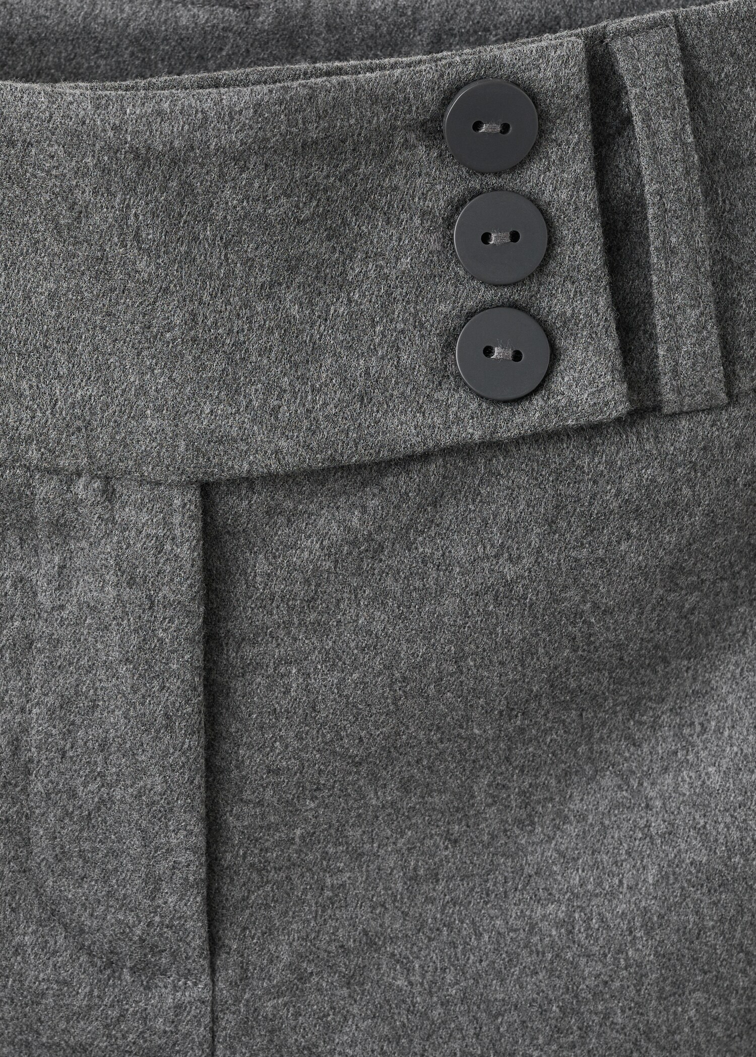 Trousers buttons - Details of the article 8