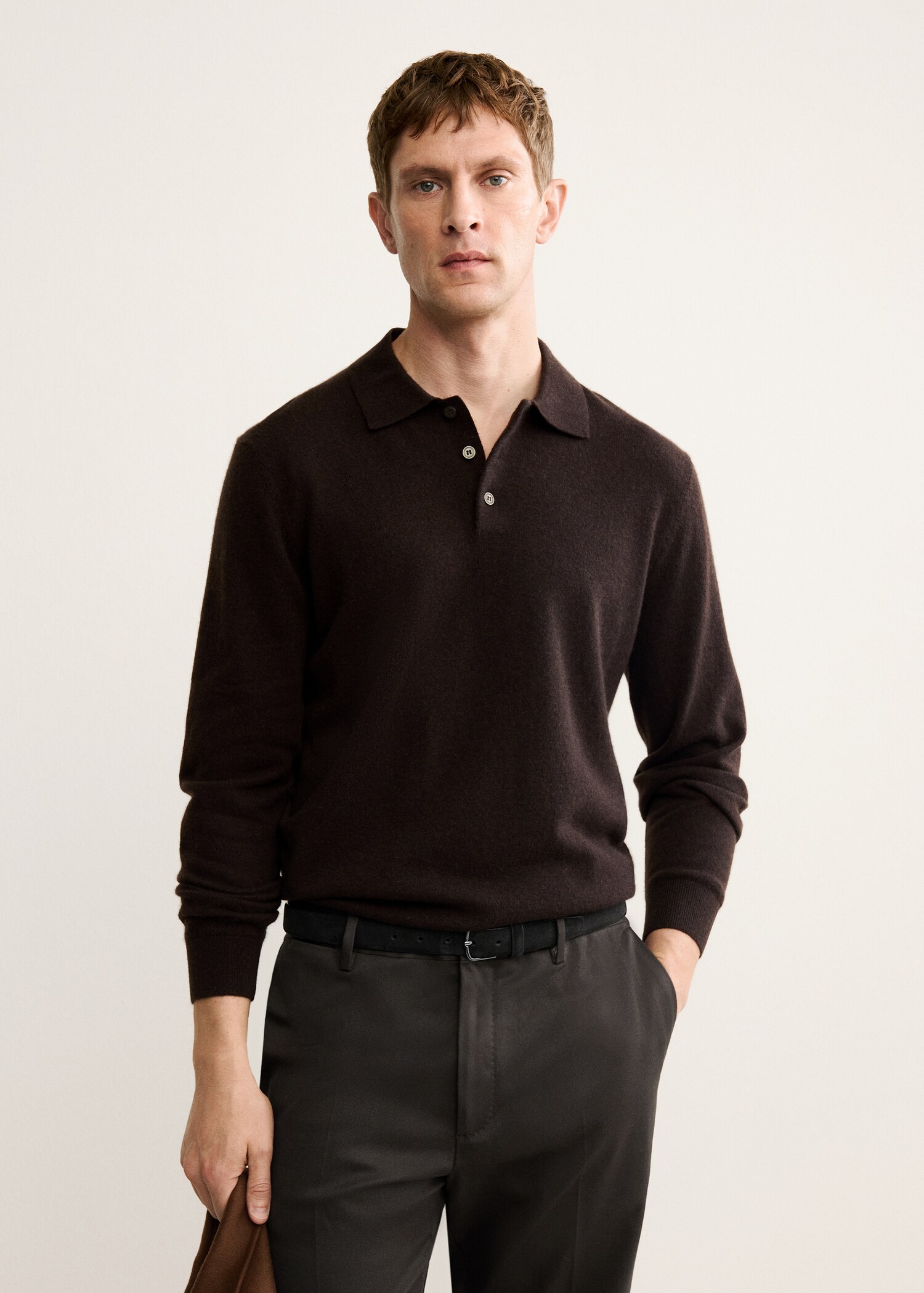 Camisola com estilo de polo de 100% caxemira - Plano médio