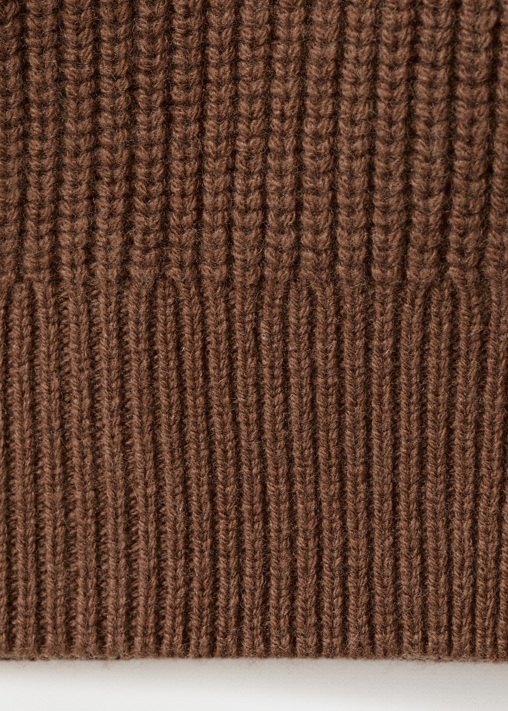 100% wool cardigan with buttons