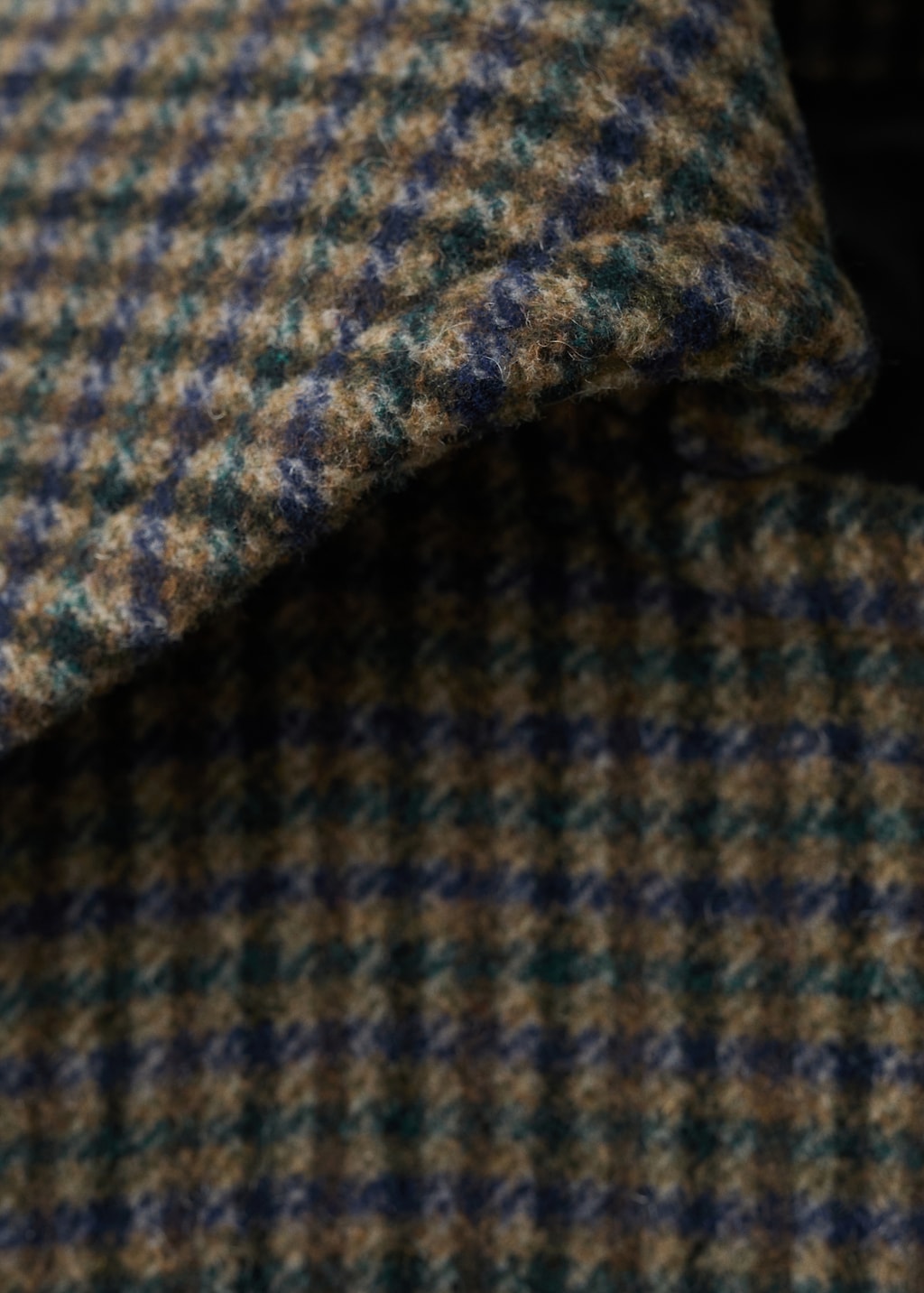 Houndstooth wool jacket