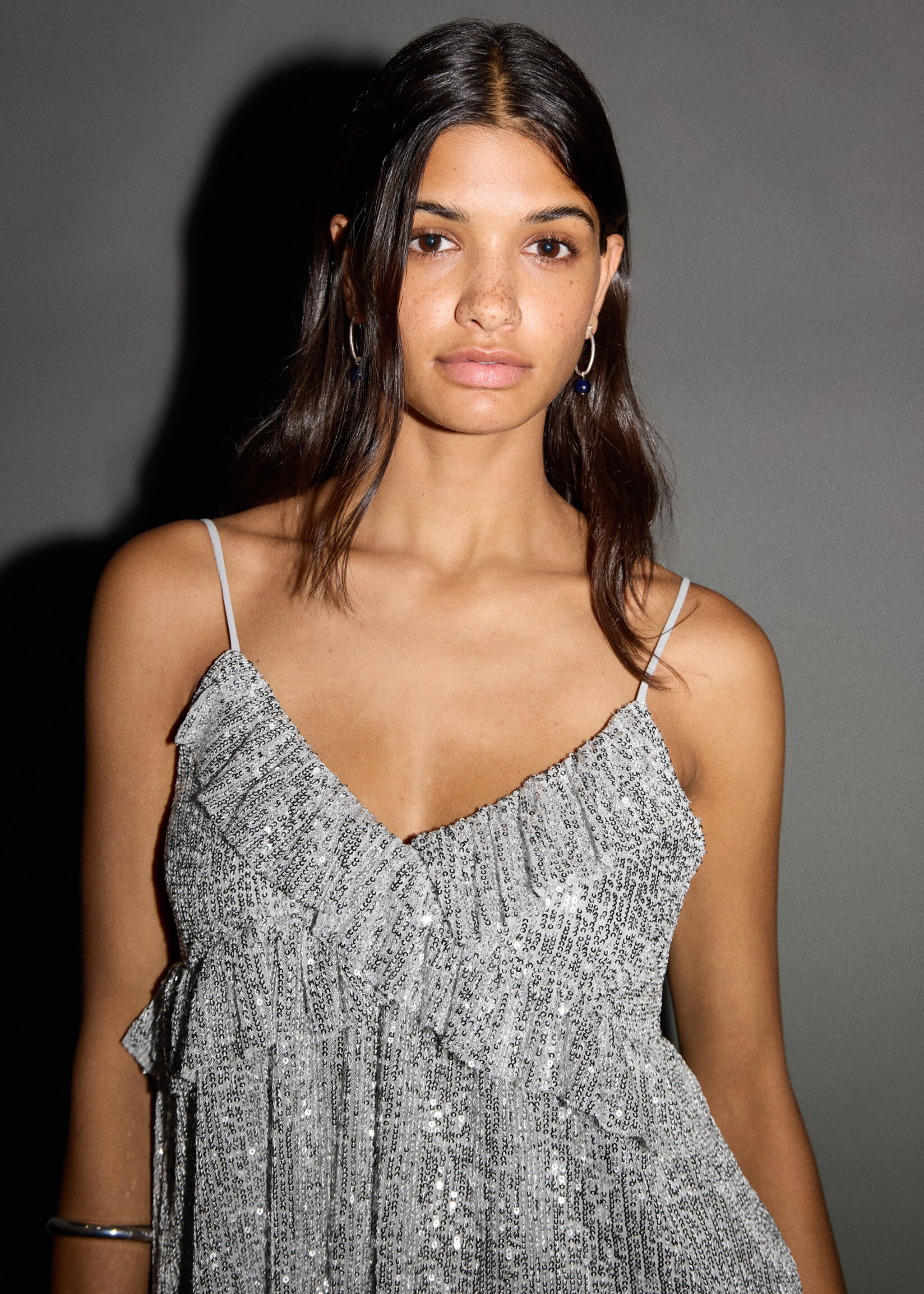 Sequined top - Medium plane, Silver. Ref: 17078293-00.