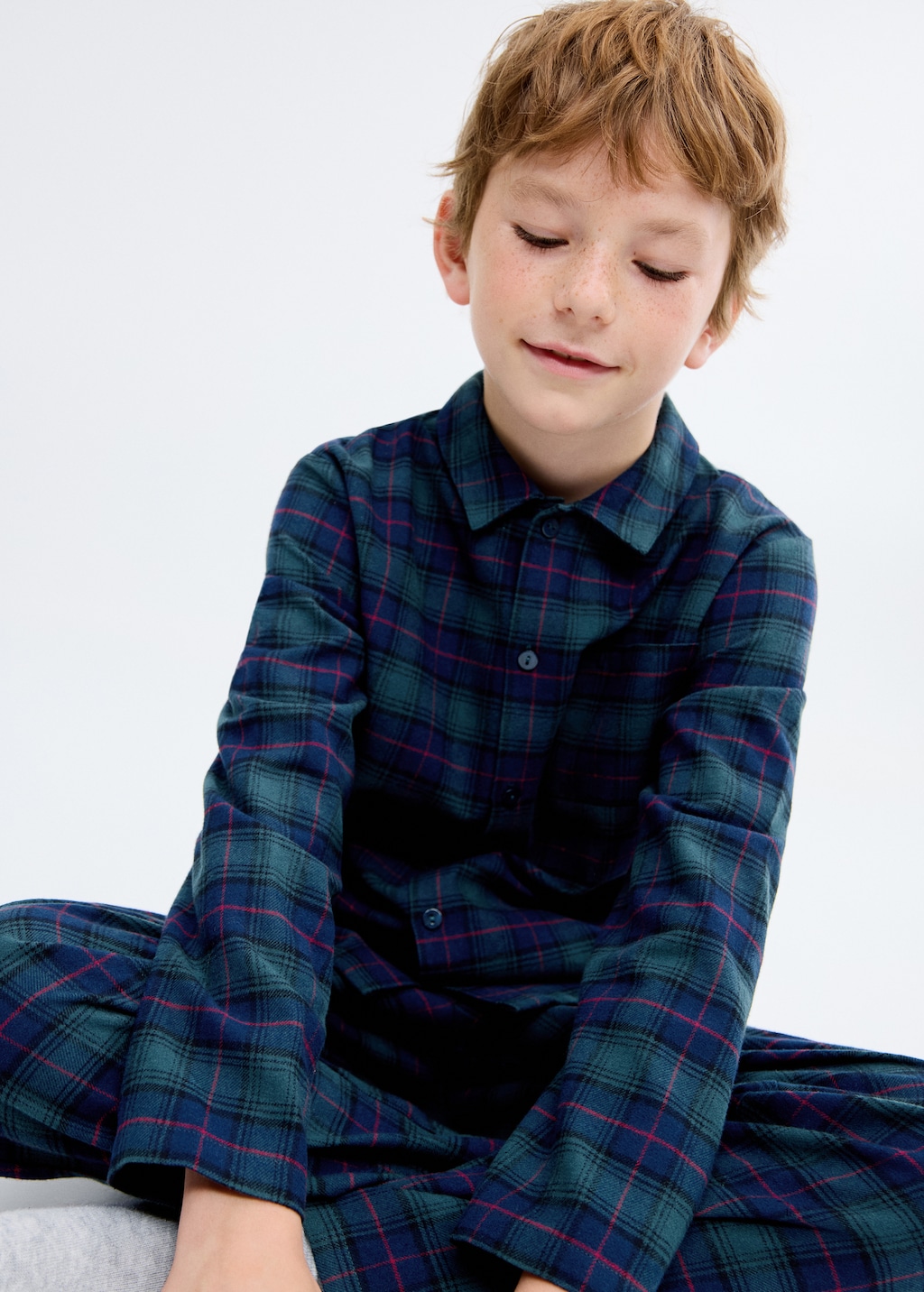 Set of long check pyjamas