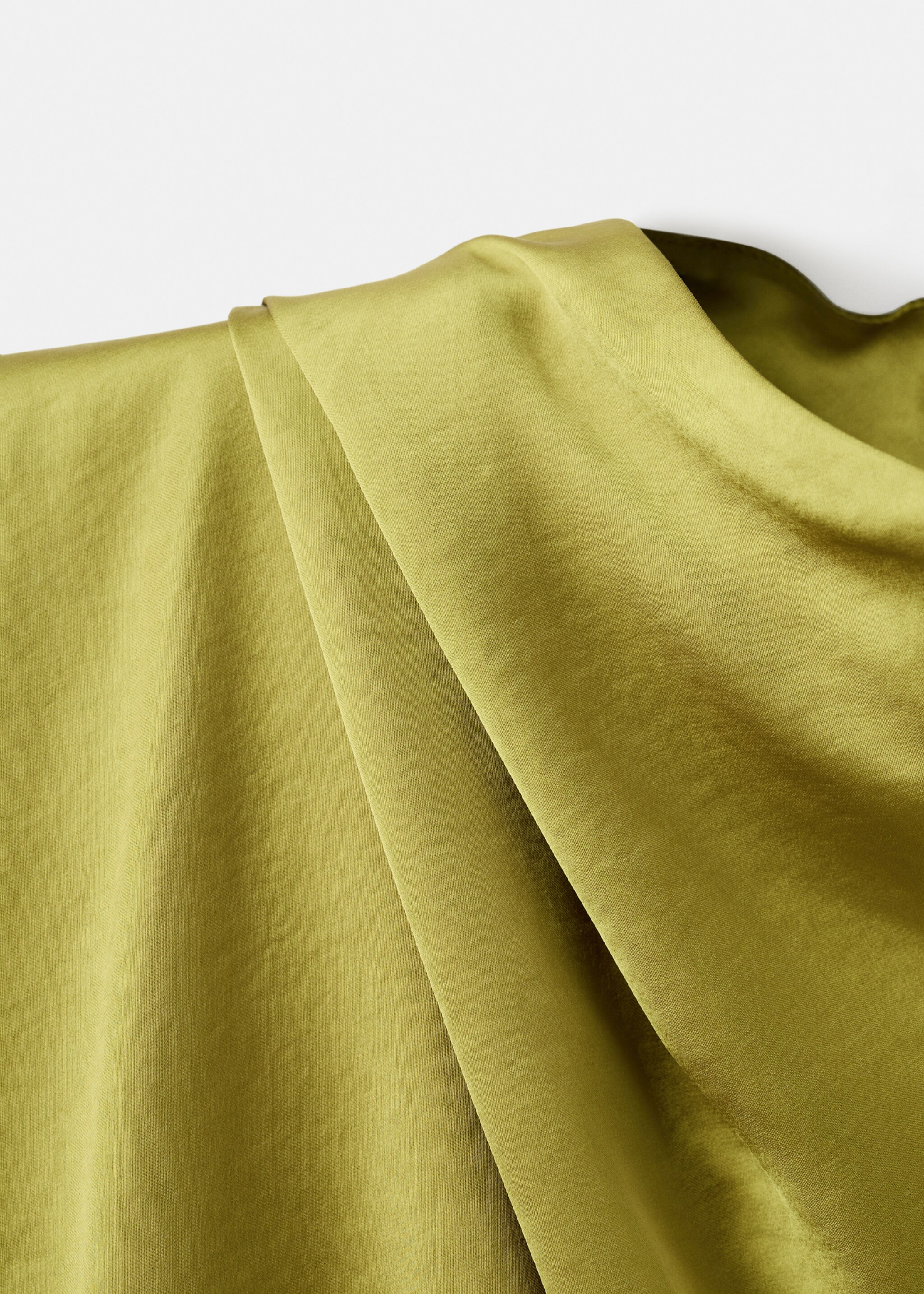 Blouse satin col bénitier - Détail de l'article 8, Jaune. Ref: 17079104-00.