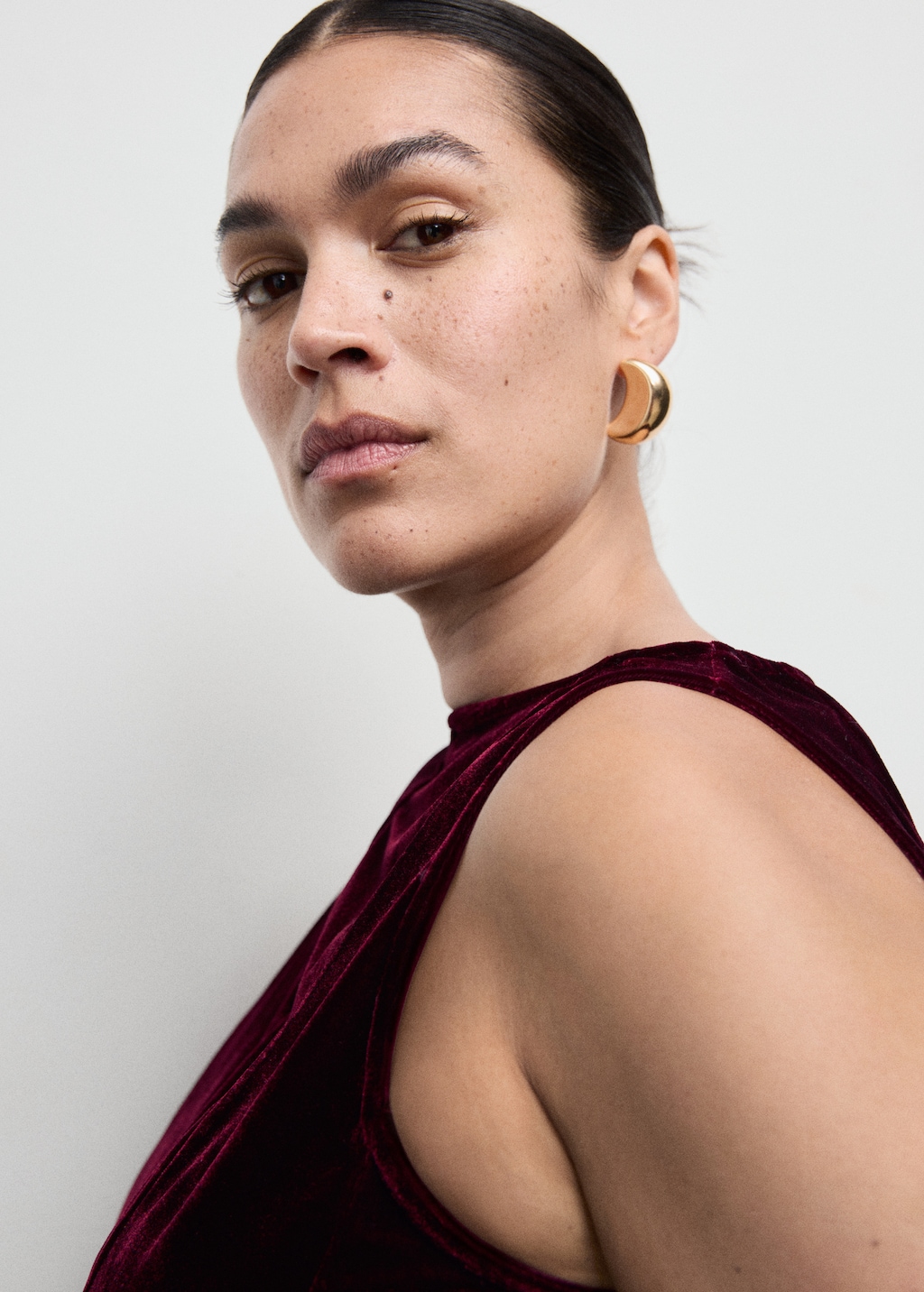 Mango Velvet dress with seams