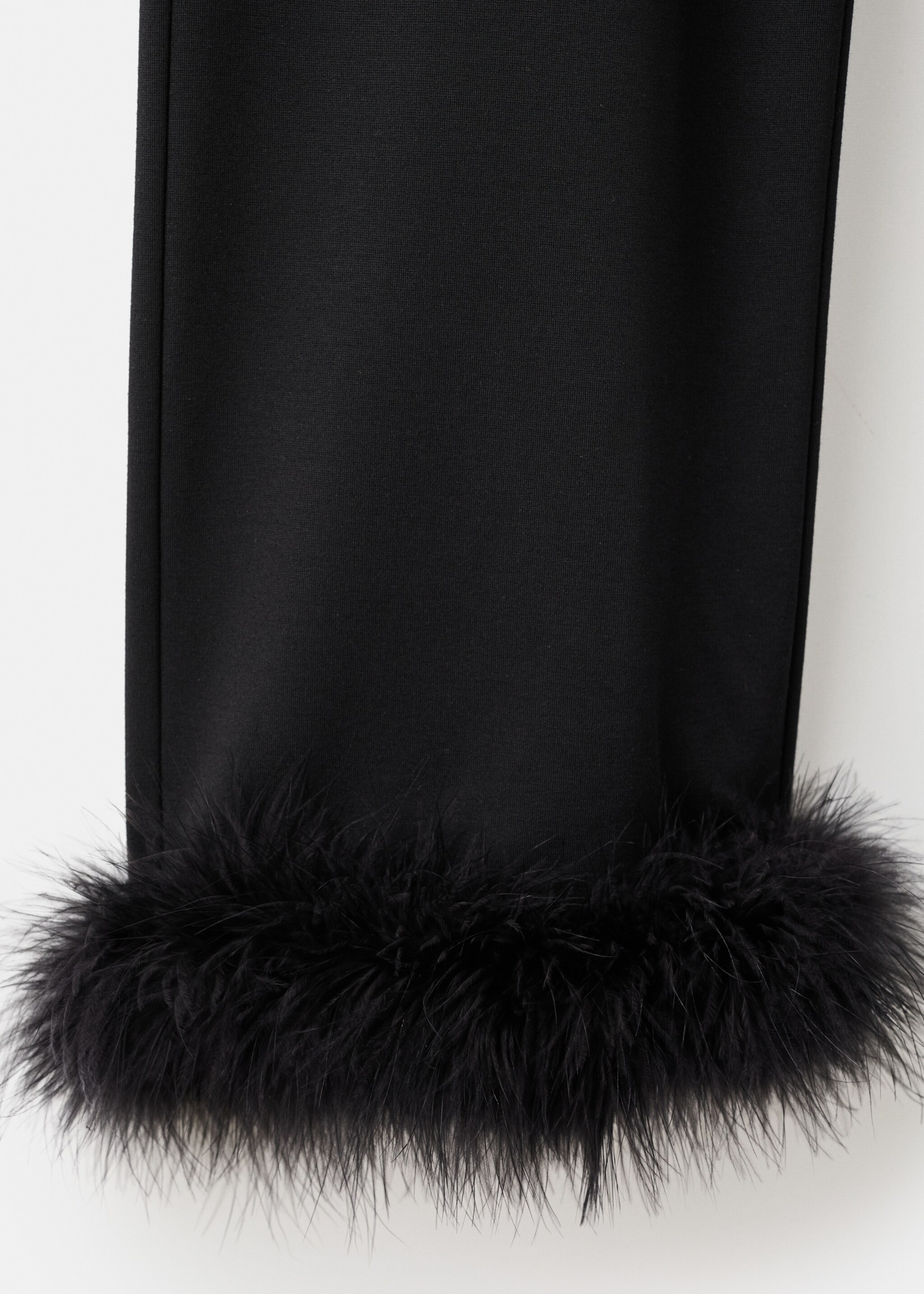 Caprihose mit Federn - Detail des Artikels 8, Schwarz. Ref: 17079108-00.