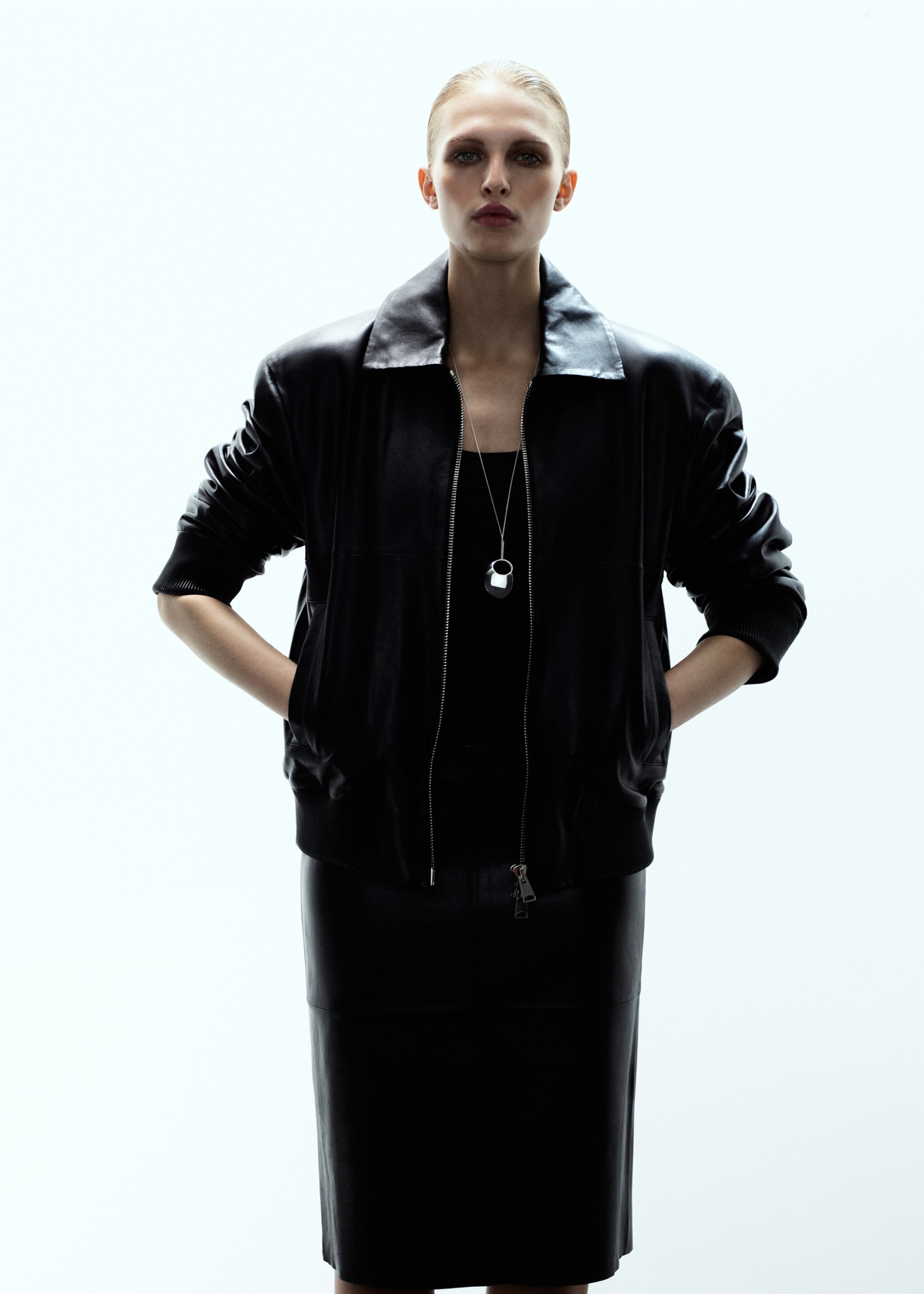 Leather bomber jacket - Medium plane, Black. Ref: 17079116-00.