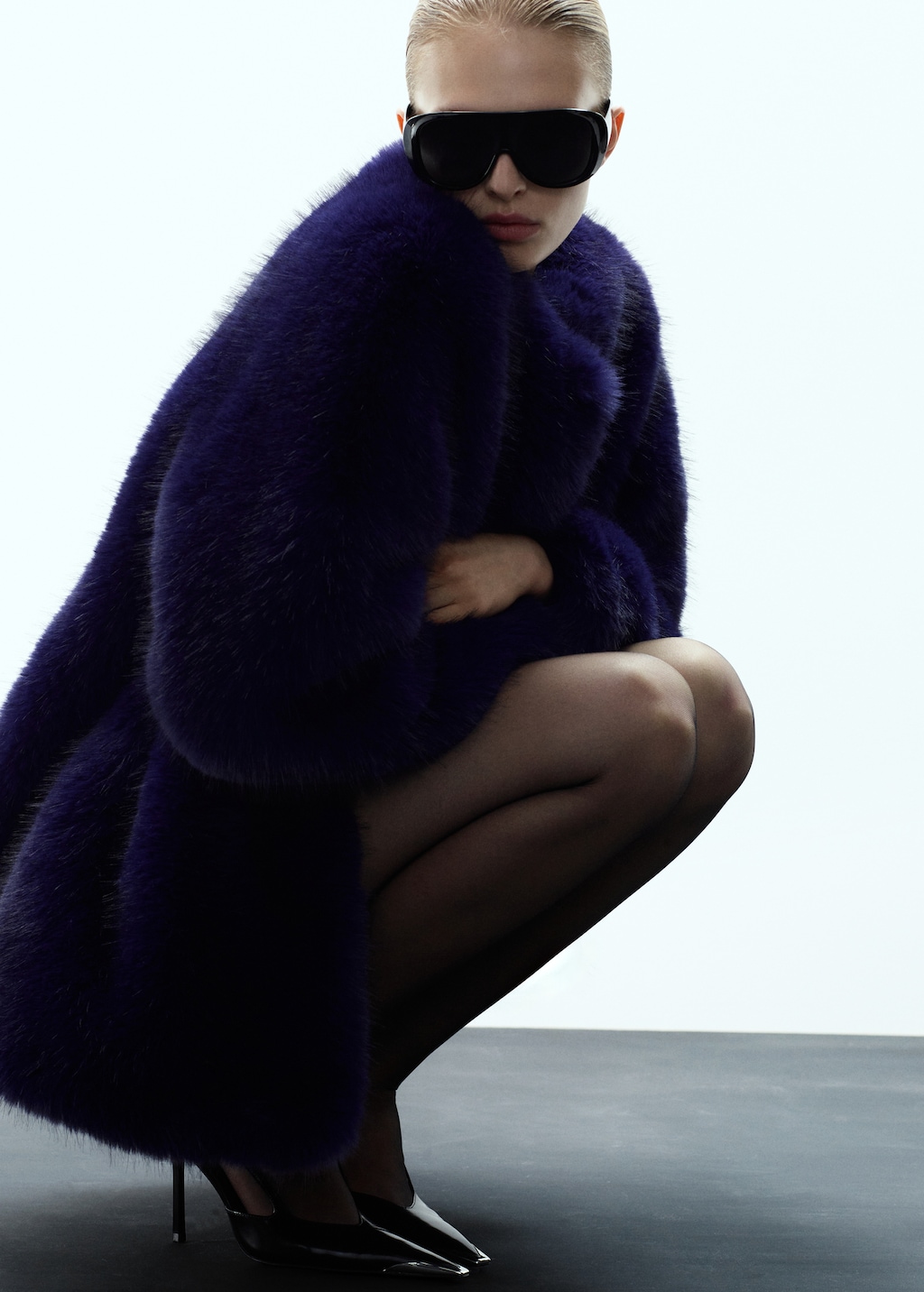 Faux-fur coat - image 4