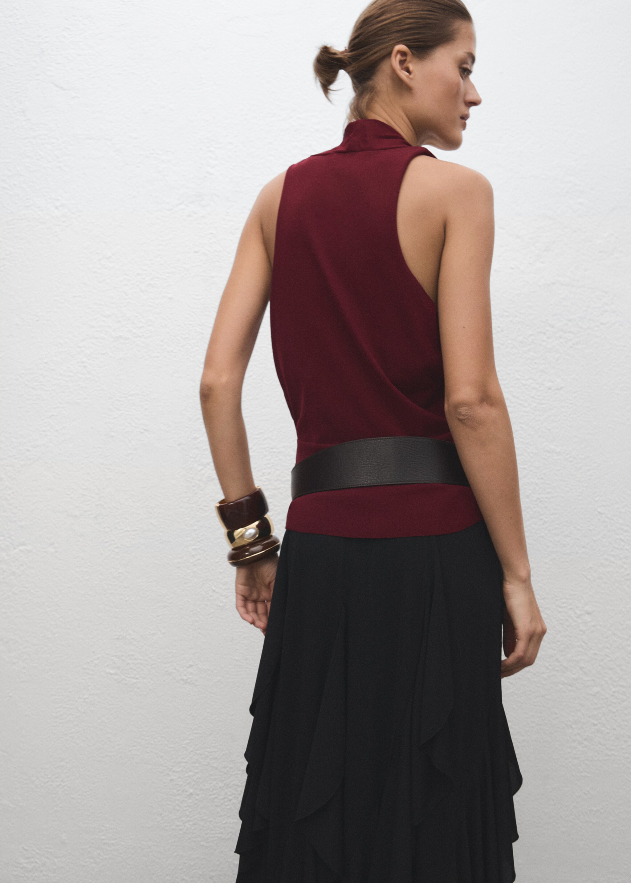 V-neck knitted top - Reverse of the article, Brown. Ref: 17079118-00.