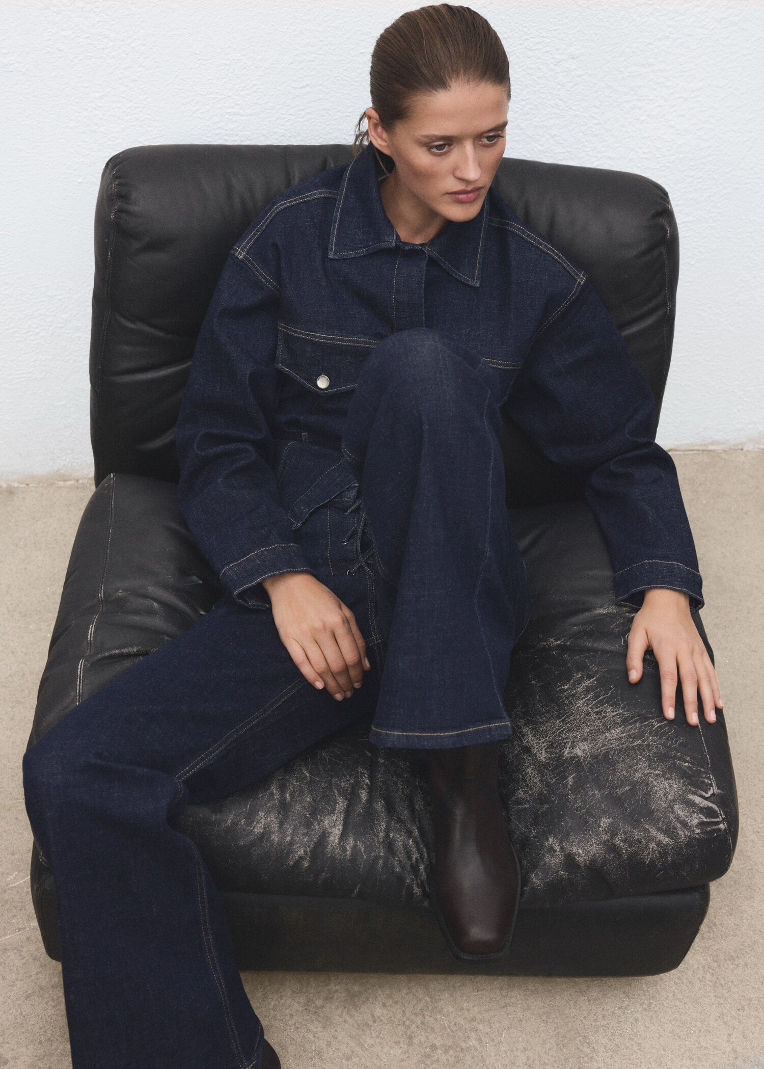 Flare jeans with drawstrings - Details of the article 2