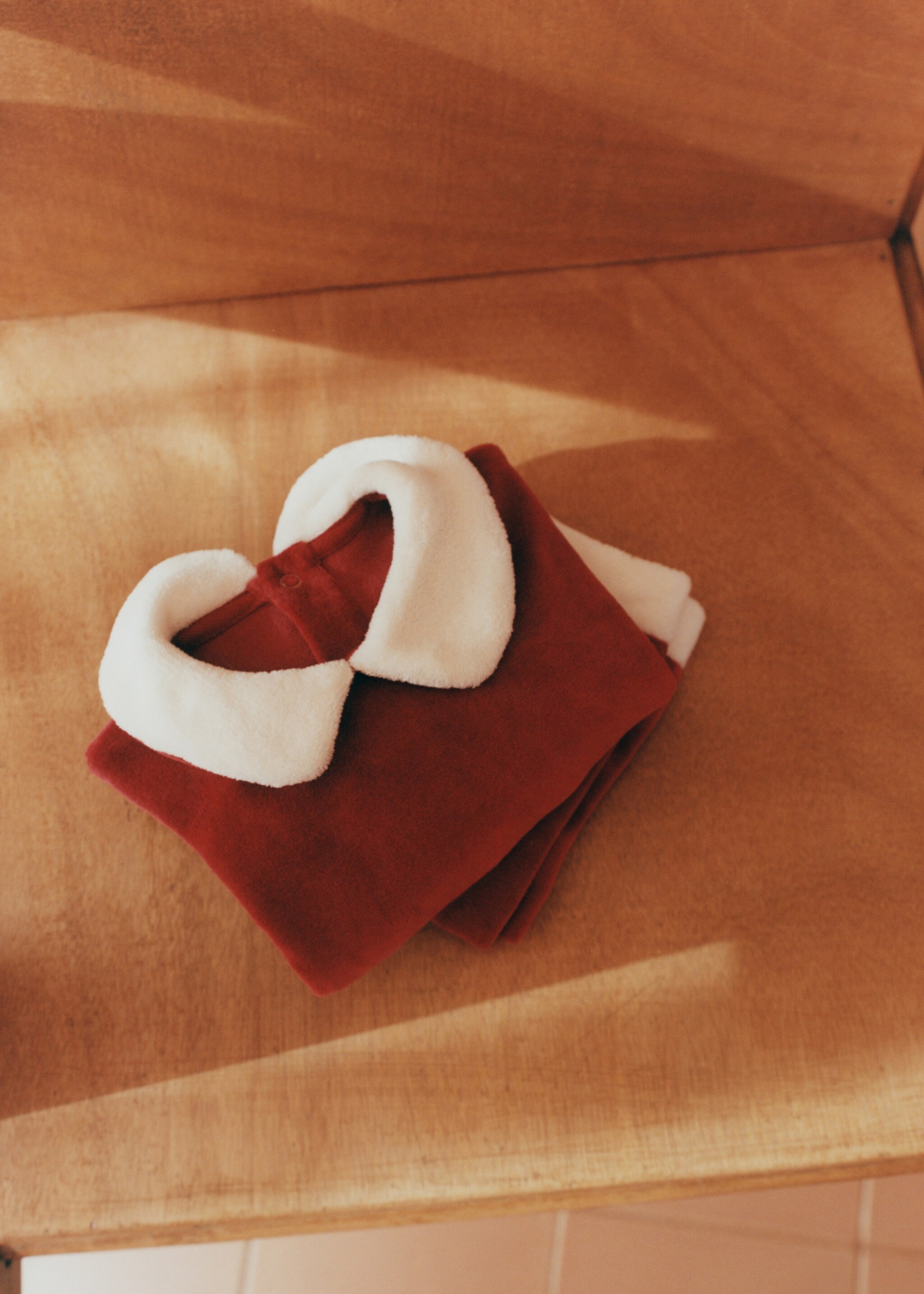 Children's Christmas cotton velour pyjamas - Details of the article 6, Red. Ref: 17079121-00.