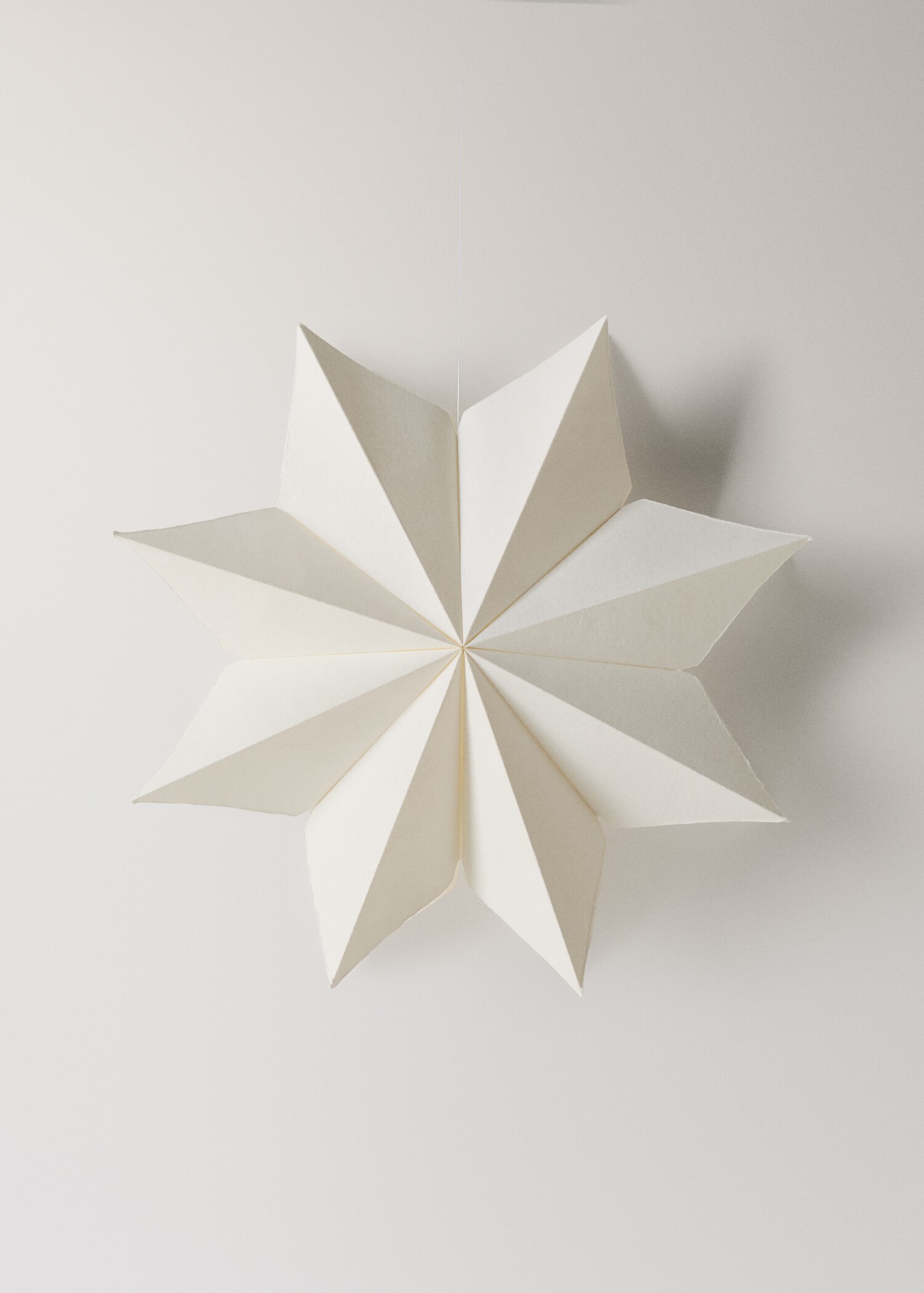 Decorative eight-pointed paper star - Article without model