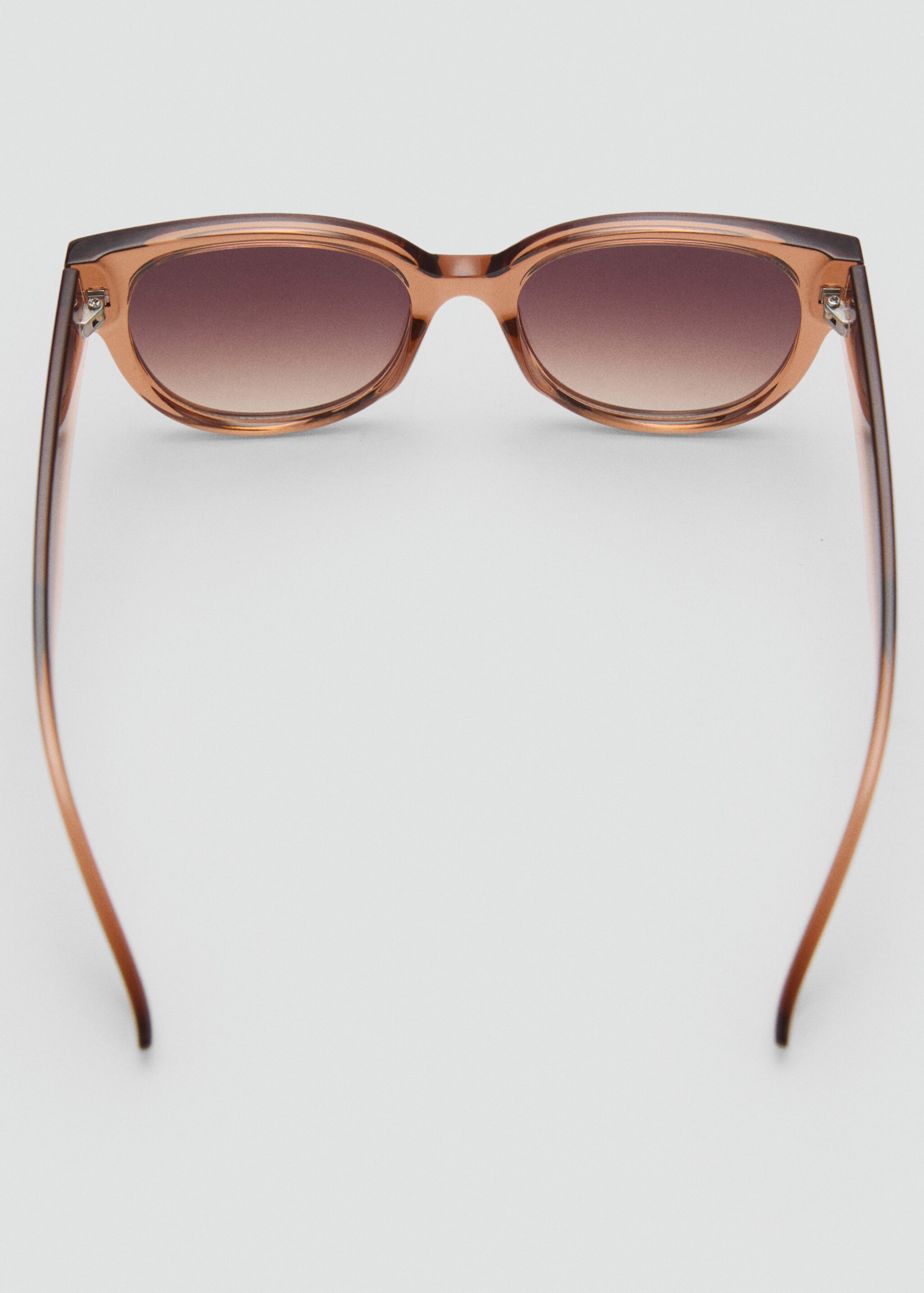Round-framed sunglasses - Details of the article 1
