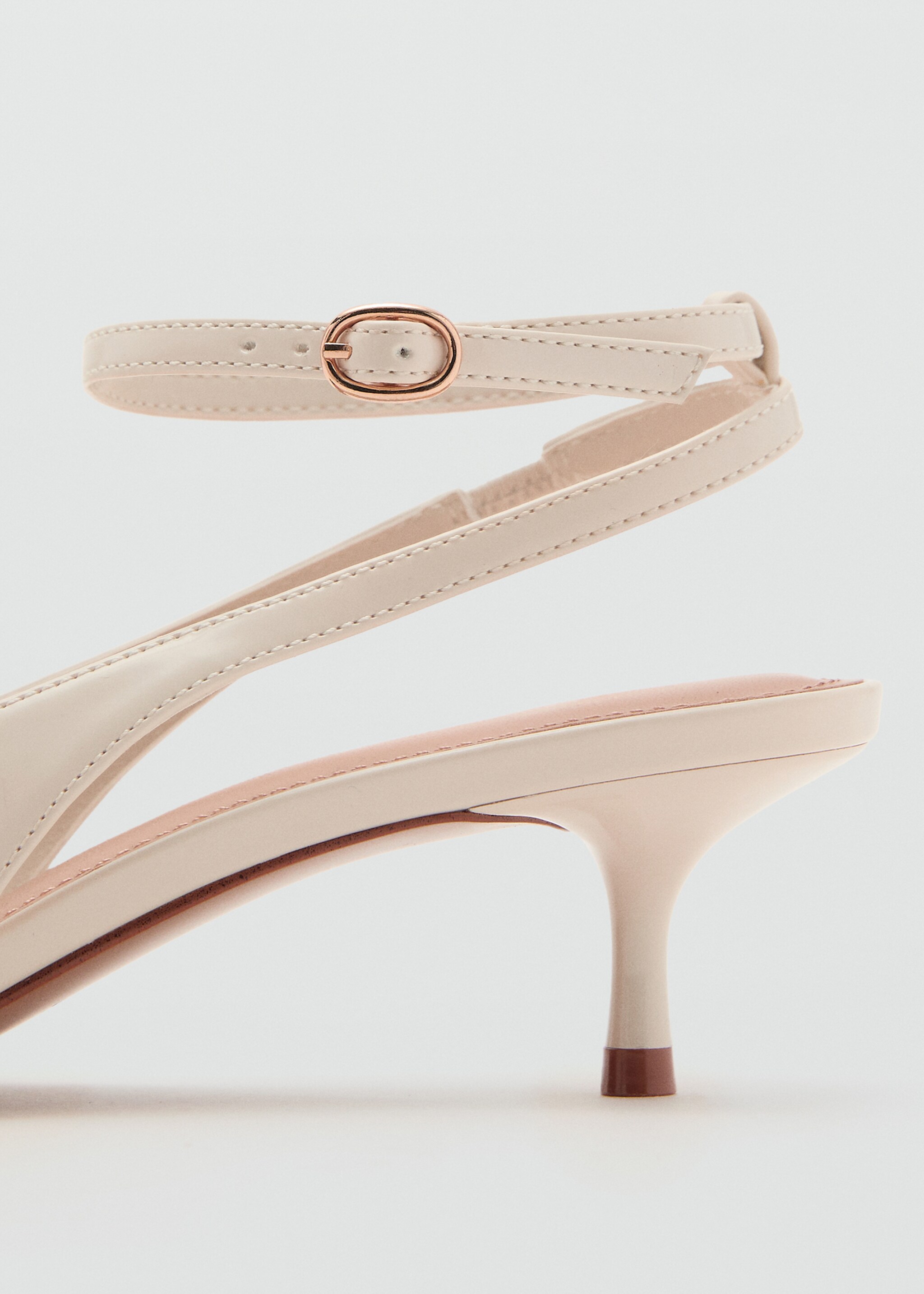 Chaussures pointues talon kitten heel - Détail de l'article 1