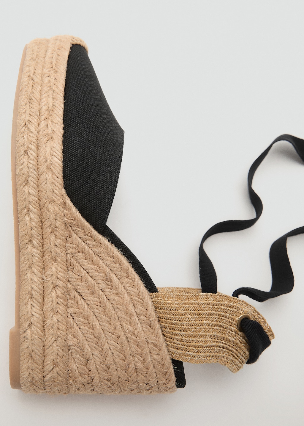 Combined tied wedges