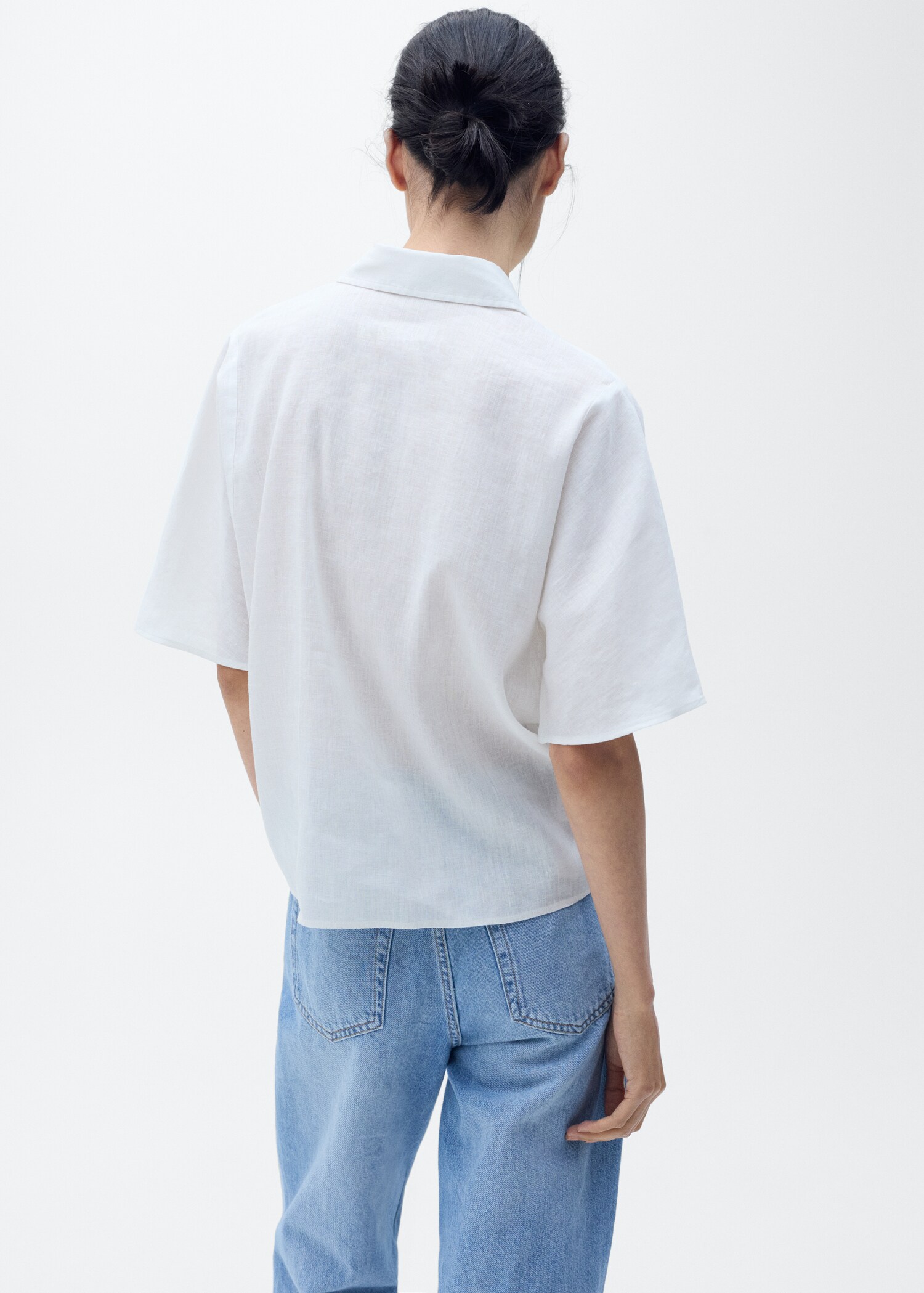 Short sleeve linen-blend shirt - Reverse of the article