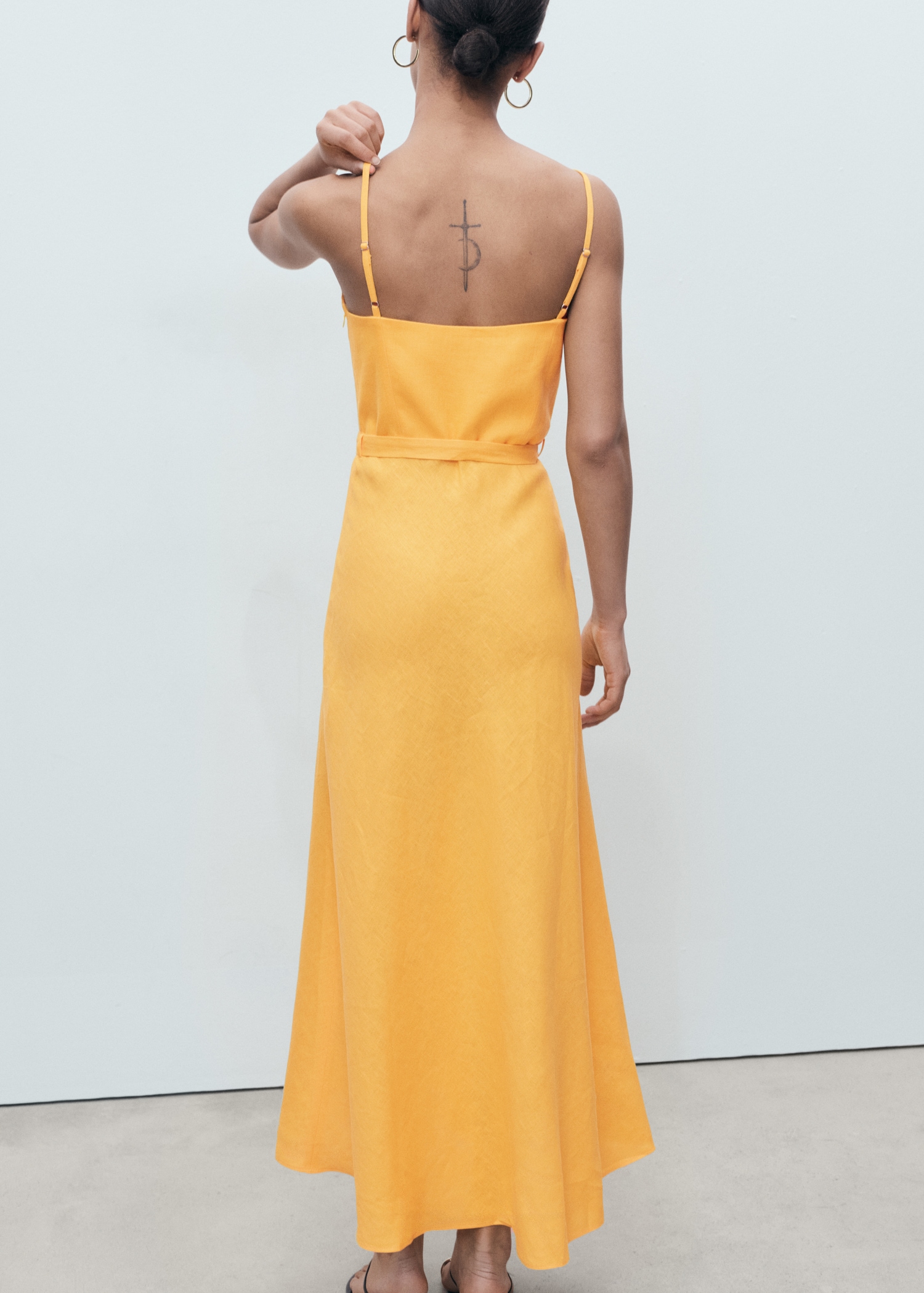 Bow linen-blend dress - Reverse of the article