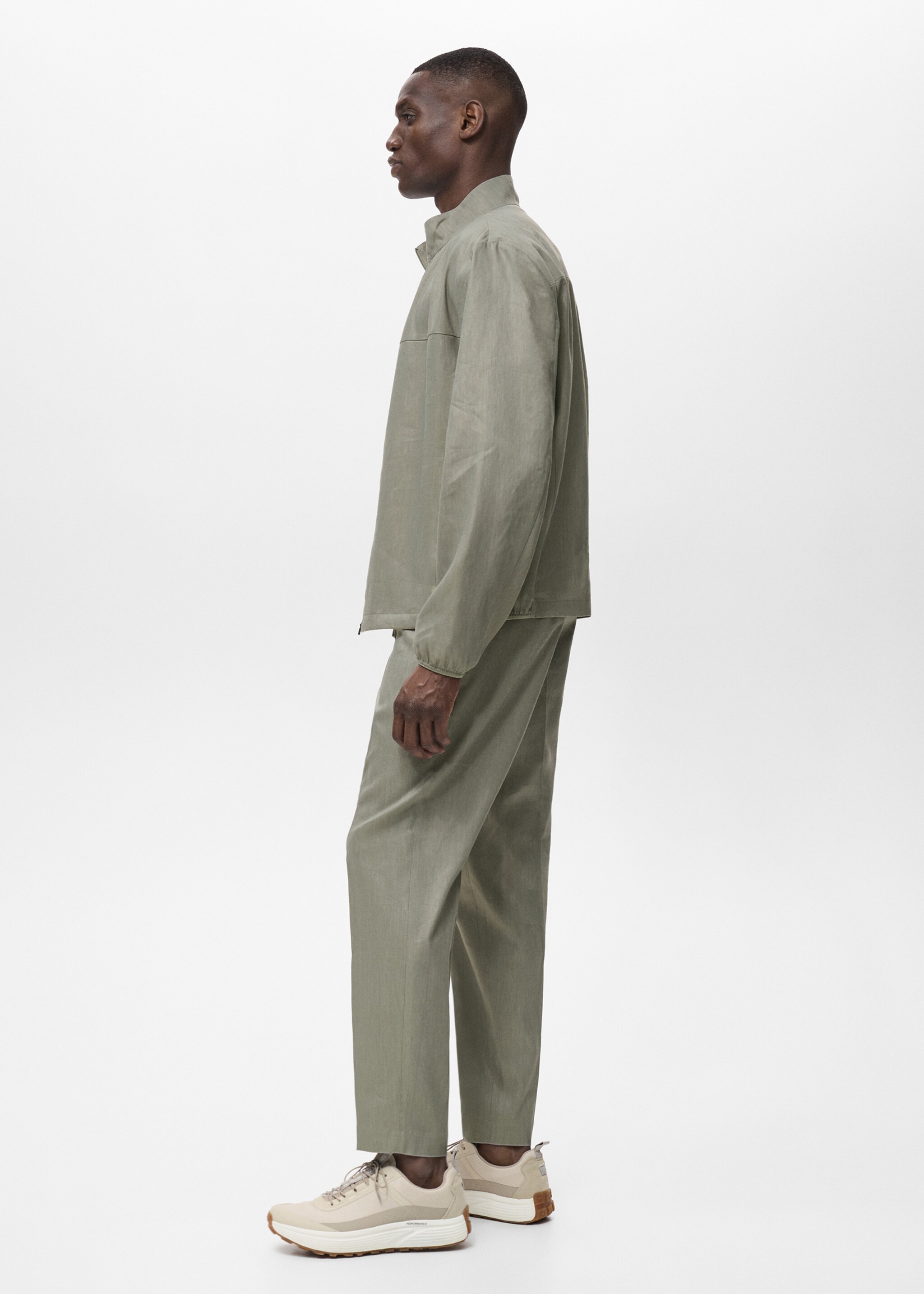 Pleated linen trousers - Details of the article 2