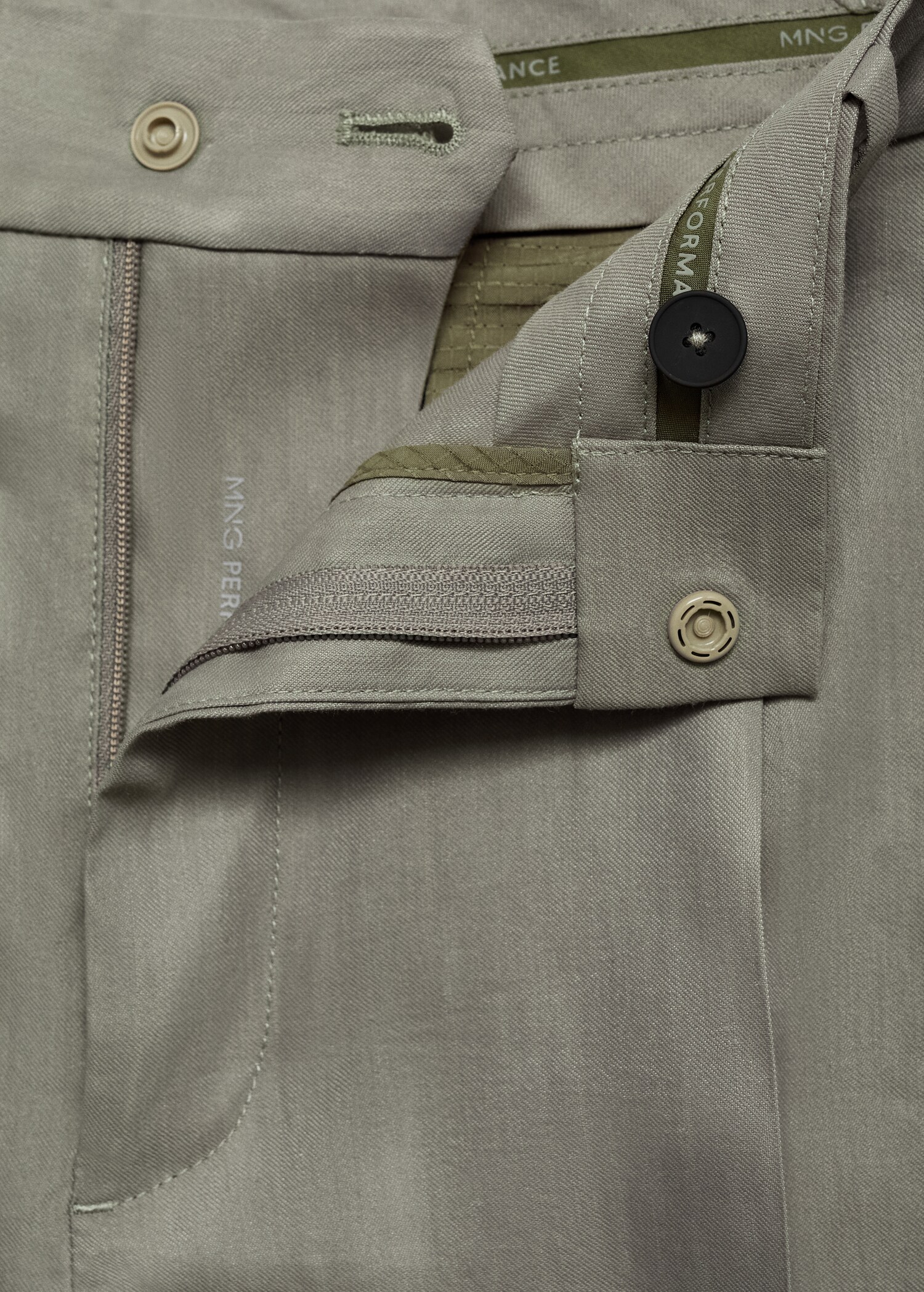 Pleated linen pants - Details of the article 8