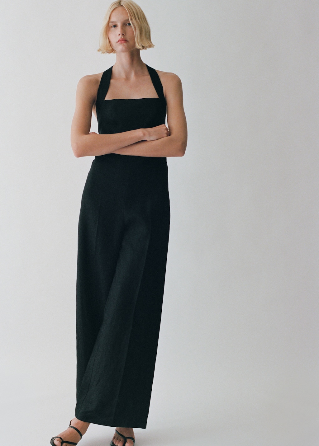 Linen halter jumpsuit - Women | MANGO Canada