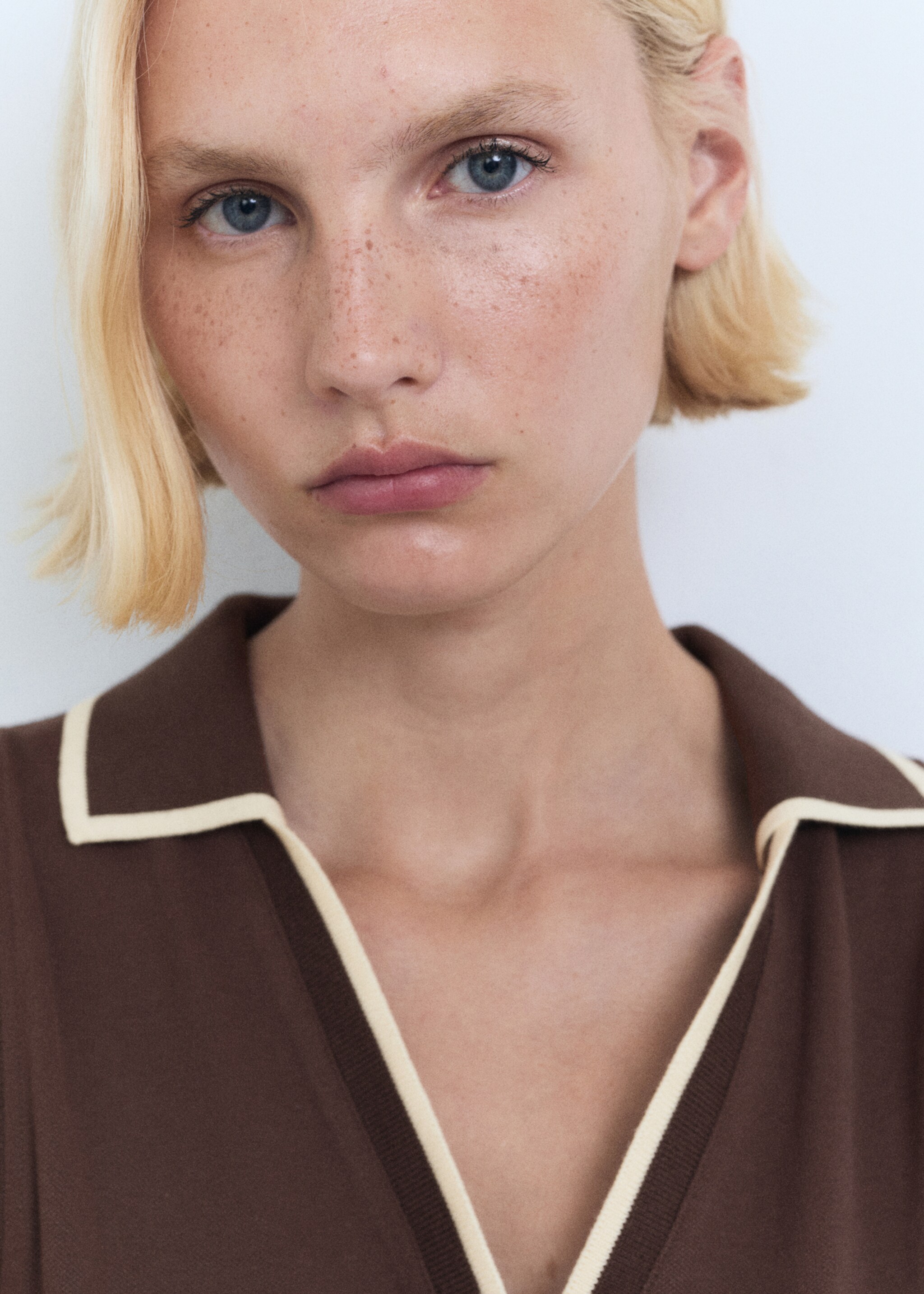 Short polo style dress - Details of the article 1