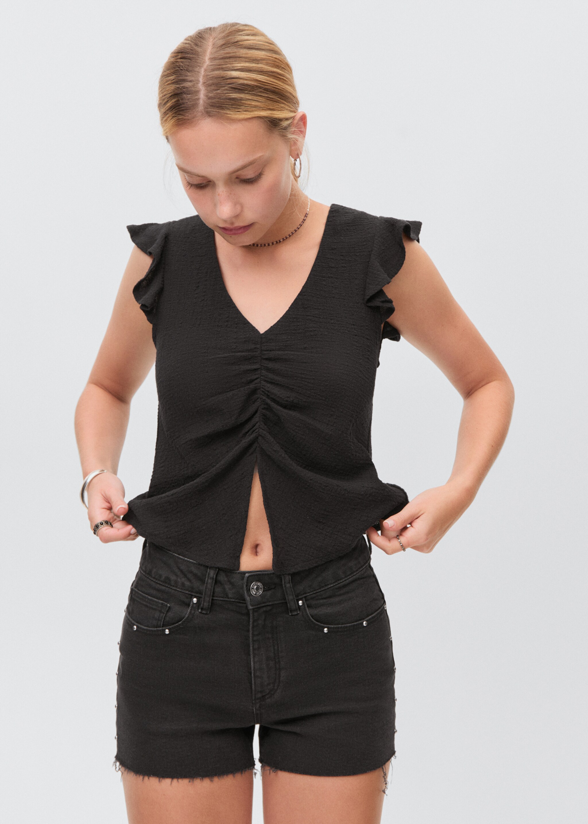 Ruffled-sleeve blouse - Medium plane
