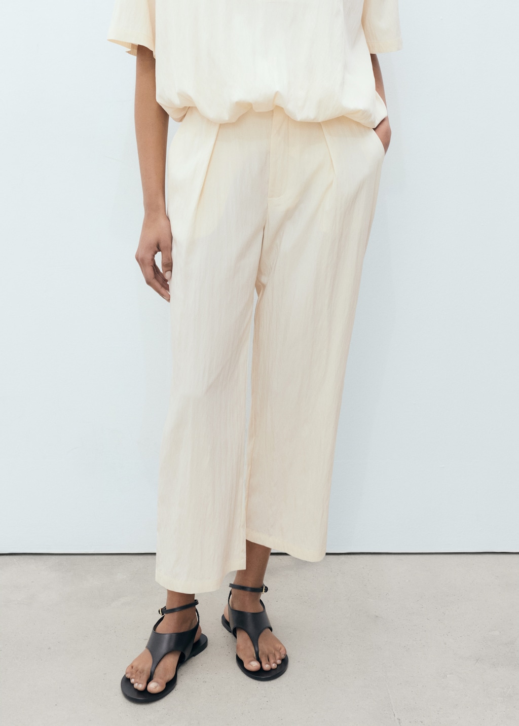 Textured crop trousers