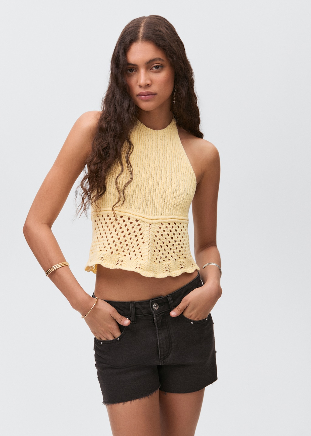 Halter-neck knitted top