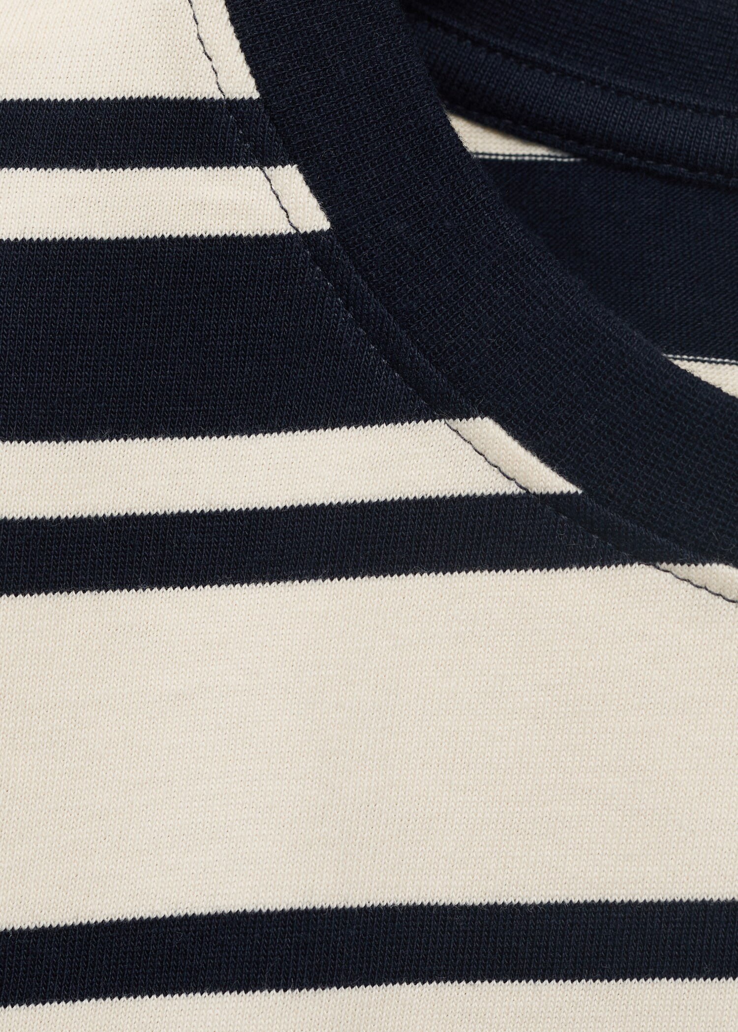 Contrasting collar cotton t-shirt - Details of the article 8