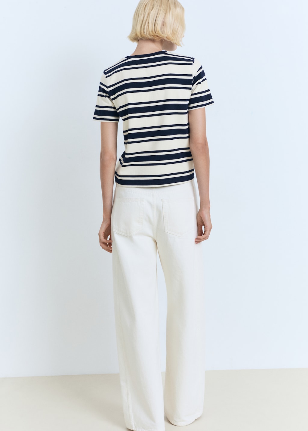 Contrasting collar cotton t-shirt