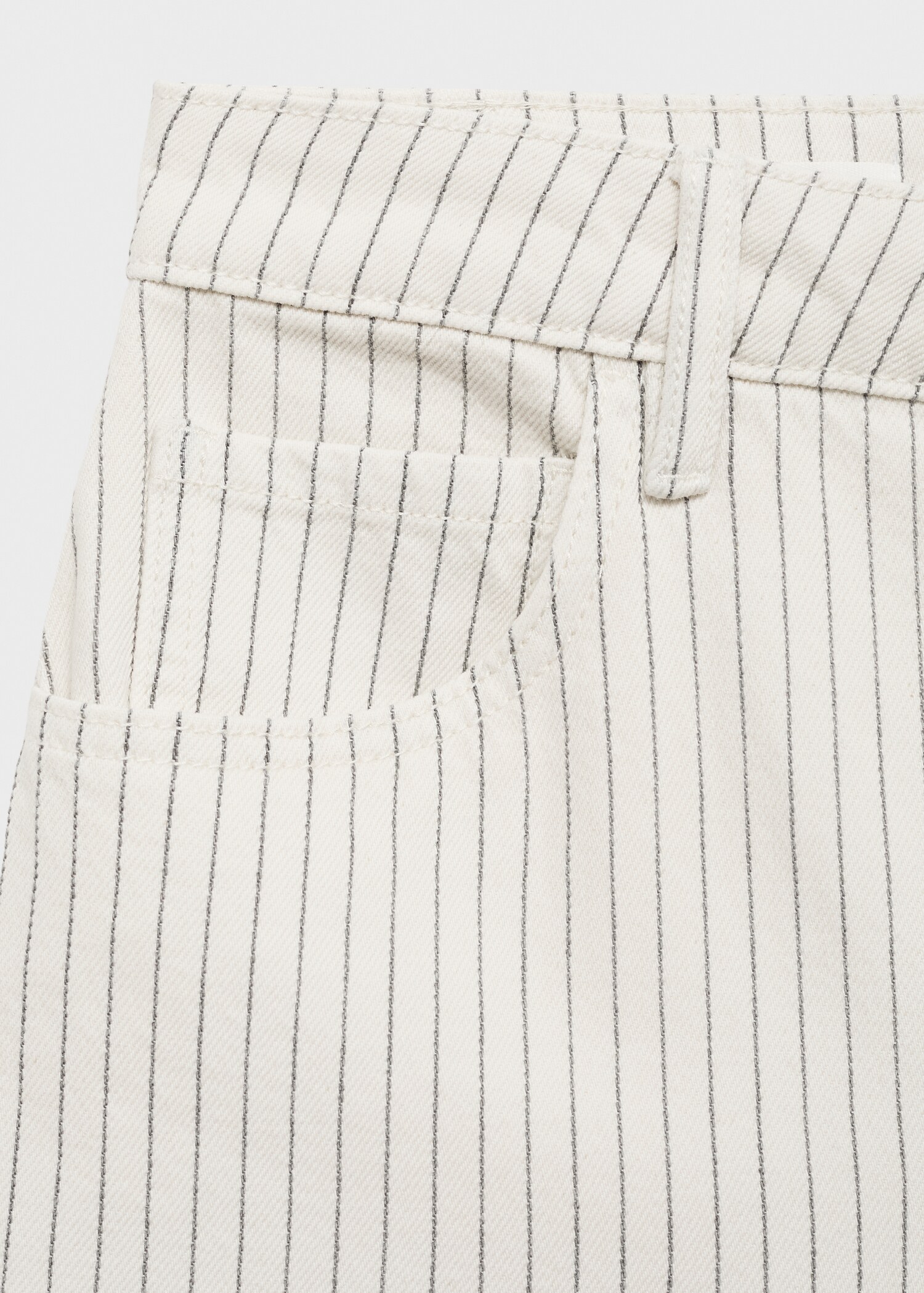 Bermuda en jean droit taille haute - Détail de l'article 0